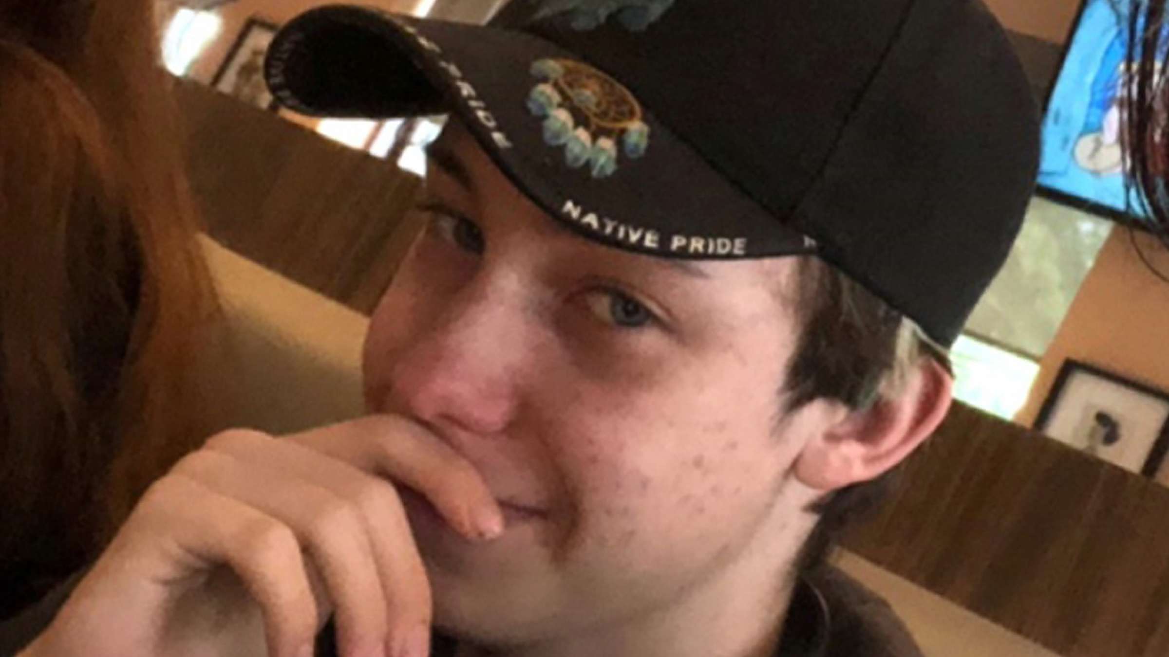 اخبار-تورنتو-دانشآموز-14-ساله-جلوی-مدرسه-و-چشمان-مادرش-با-کارد-به-قتل-رسید اخبار-تورنتو-دانشآموز-14-ساله-جلوی-مدرسه-و-چشمان-مادرش-با-کارد-به-قتل-رسید