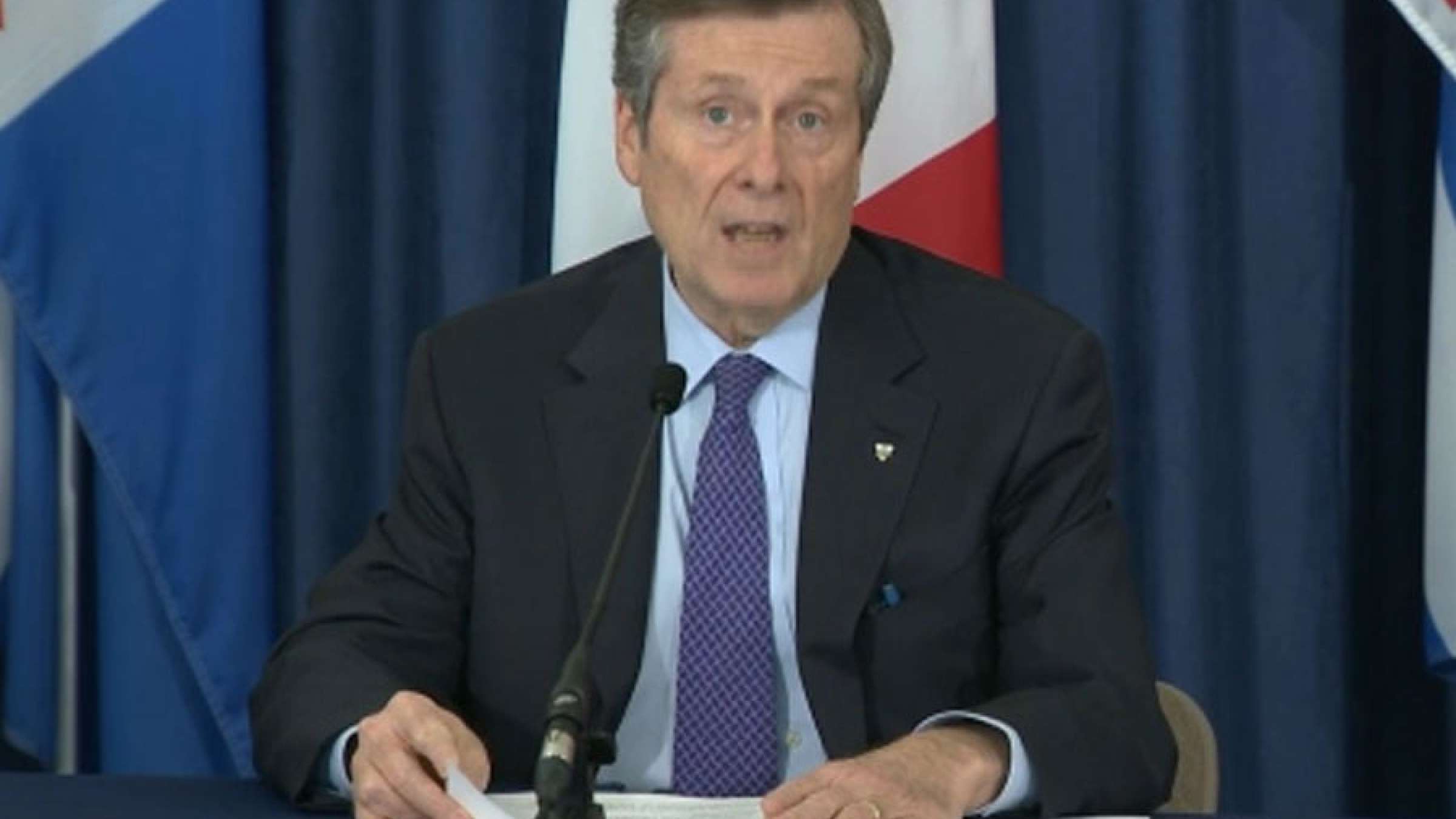 اخبار-تورنتو-نمی-گوئیم-همیشه-خانه-بمانید-می-گوئیم-فاصله-را-رعایت-کنید