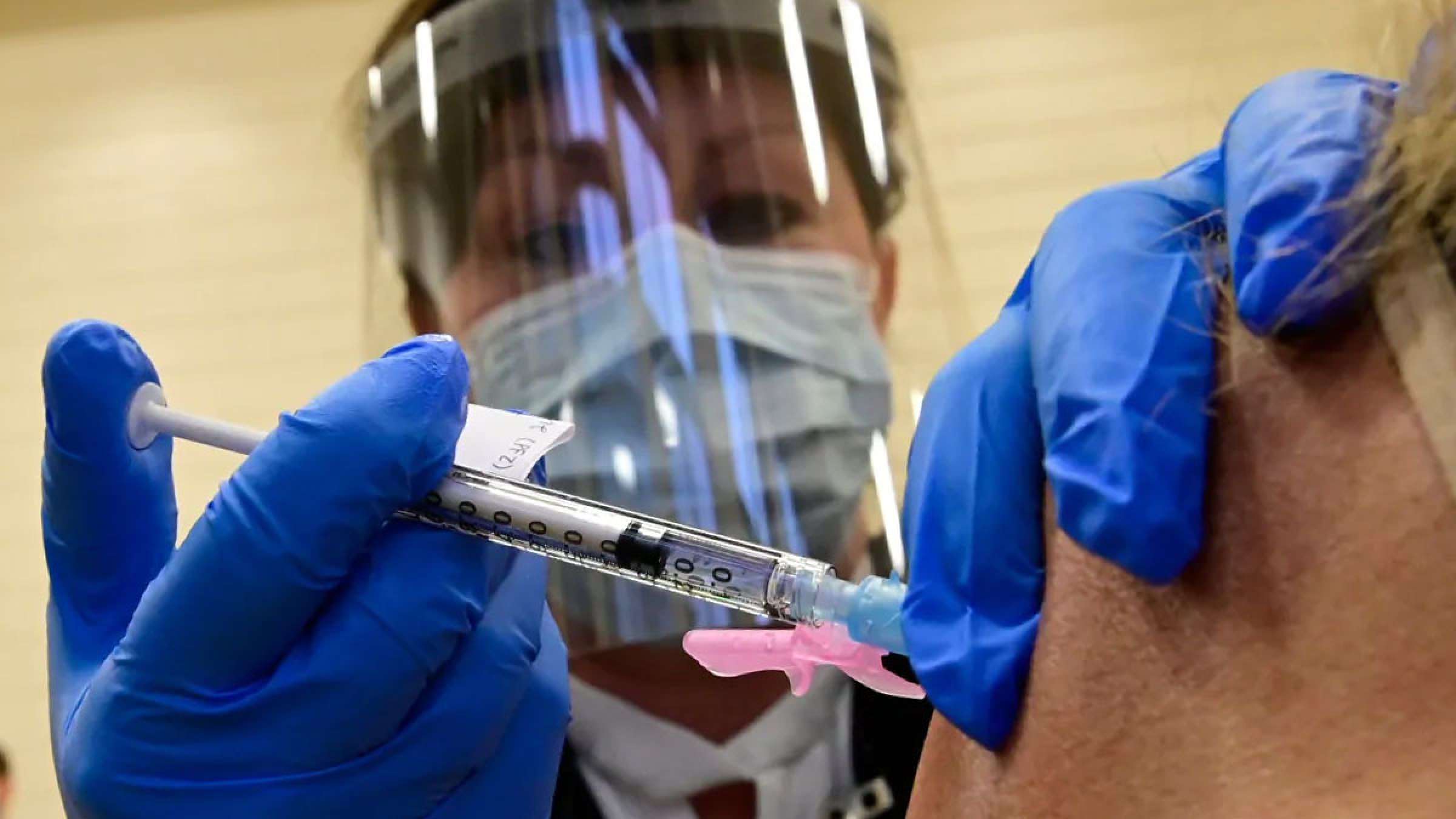 اخبار-تورنتو-واکسن-زدن-خارج-از-نوبت-مدیران-و-خانواده-های-آنها-در-یک-خانه-سالمندان-تورنتو اخبار-تورنتو-واکسن-زدن-خارج-از-نوبت-مدیران-و-خانواده-های-آنها-در-یک-خانه-سالمندان-تورنتو