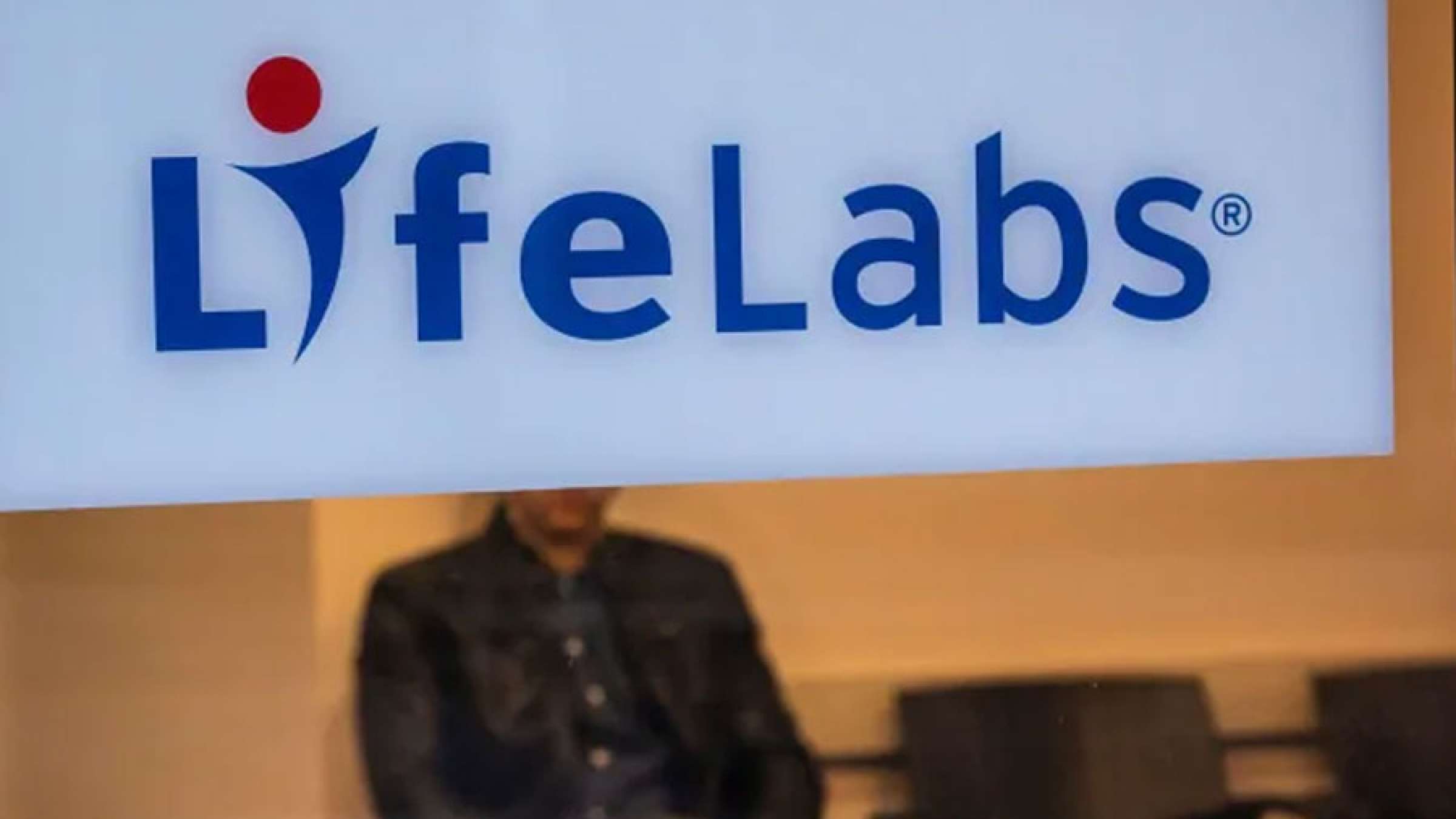 اخبار-کانادا-بزرگترین-شرکت-آزمایشگاهی-کانادا-برای-اطلاعات-هک-شده-15-میلیون-بیمارش-باج-داد