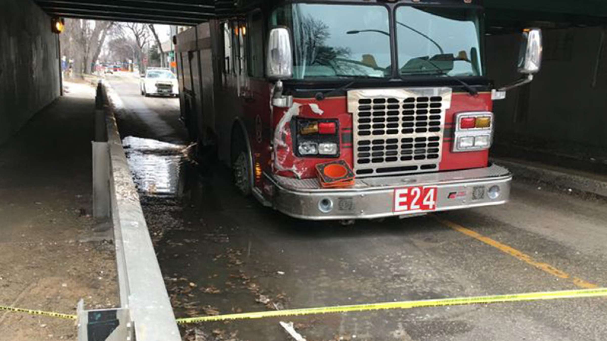 اخبار-کانادا-فرار-با-ماشین-آتش‌نشانی