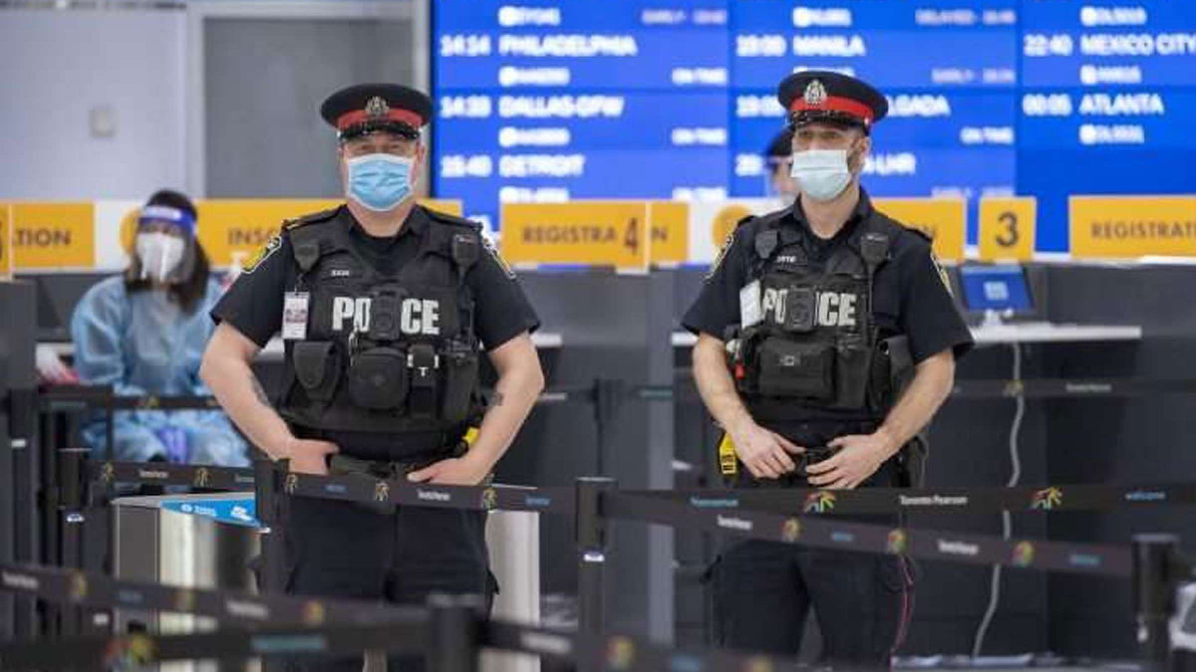 اخبار-کانادا-هتل-و-قرنطینه-اجباری-ورود-به-کانادا-از-۲۲-فوریه-دستگیری-جاعل-تست-کرونای-منفی-در-فرودگاه اخبار-کانادا-هتل-و-قرنطینه-اجباری-ورود-به-کانادا-از-۲۲-فوریه-دستگیری-جاعل-تست-کرونای-منفی-در-فرودگاه