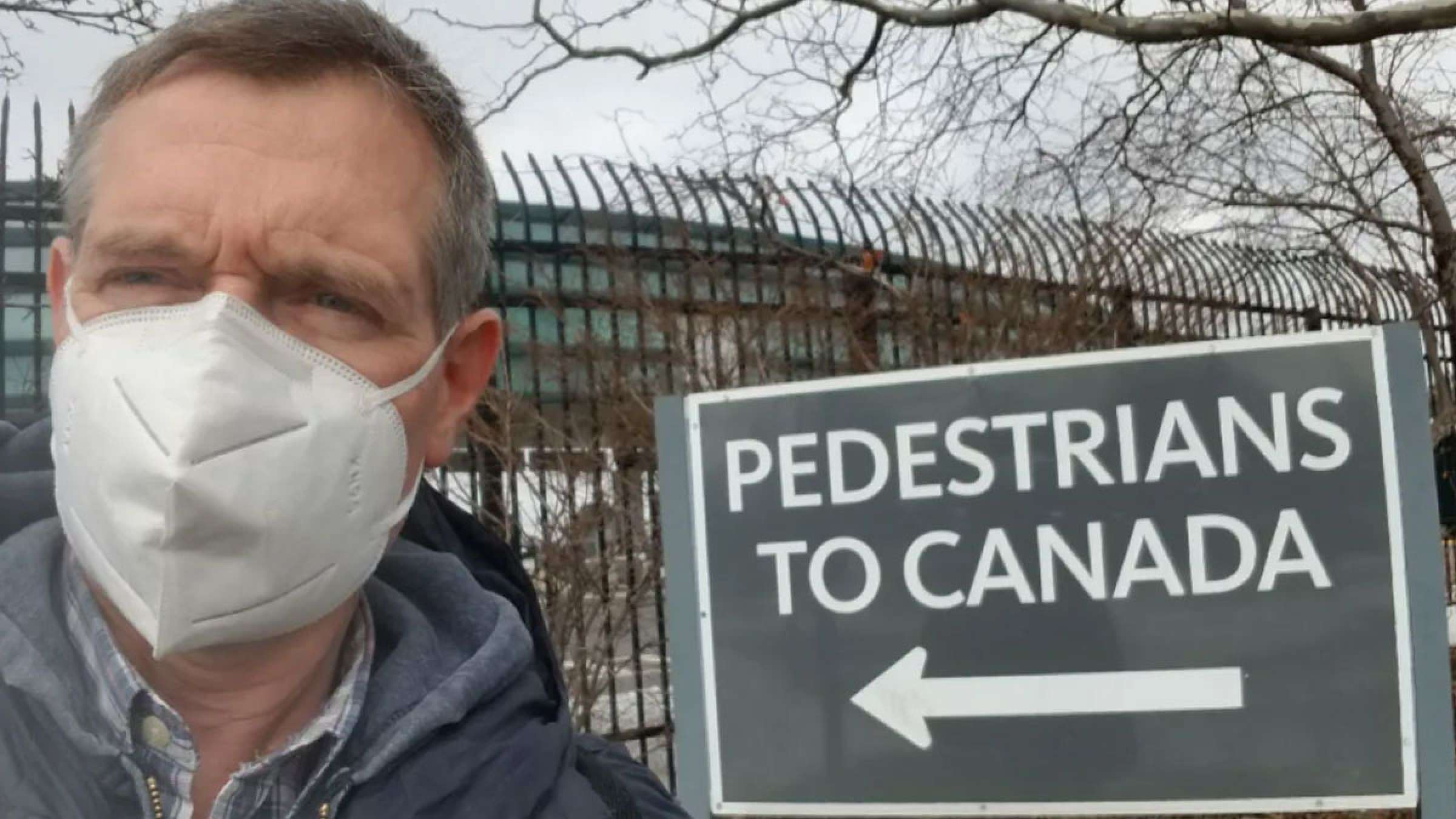 پروازهایی پُر با نیمی از مسافران کرونایی، مرزهای زمینی شلوغ، و دولت کانادا که دیر پروازهای هند و پاکستان را لغو کرد