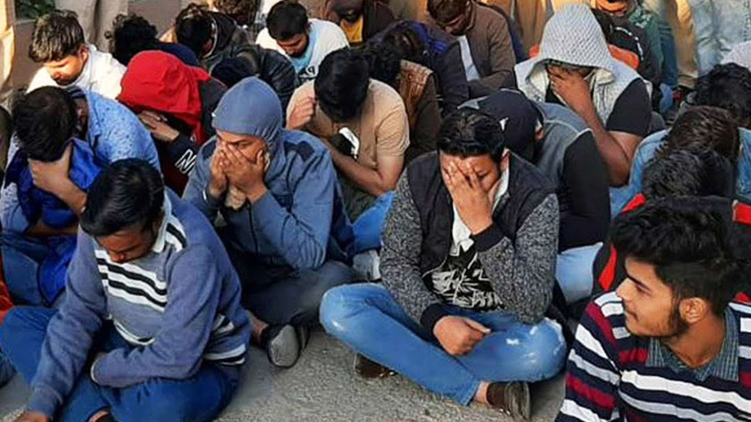 اخبار-کانادا-پلیس-هند-به-مرکز-تلفن-کلاهبرداران-از-کانادایی‌ها-حمله-کرد