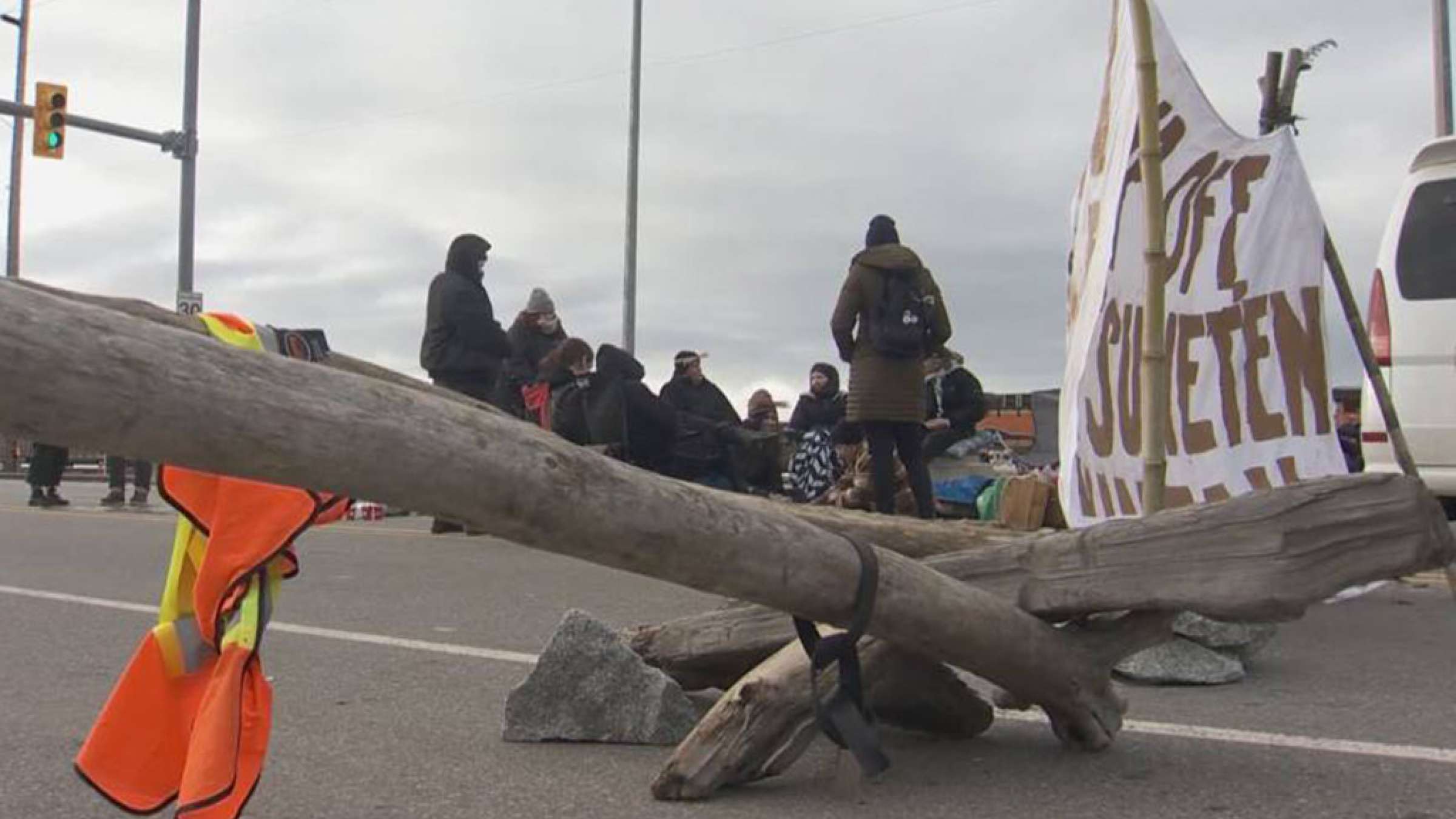 اخبار-کانادا-کامیون-ها-اسکله-ونکوور-را-برای-روز-سوم-بستند