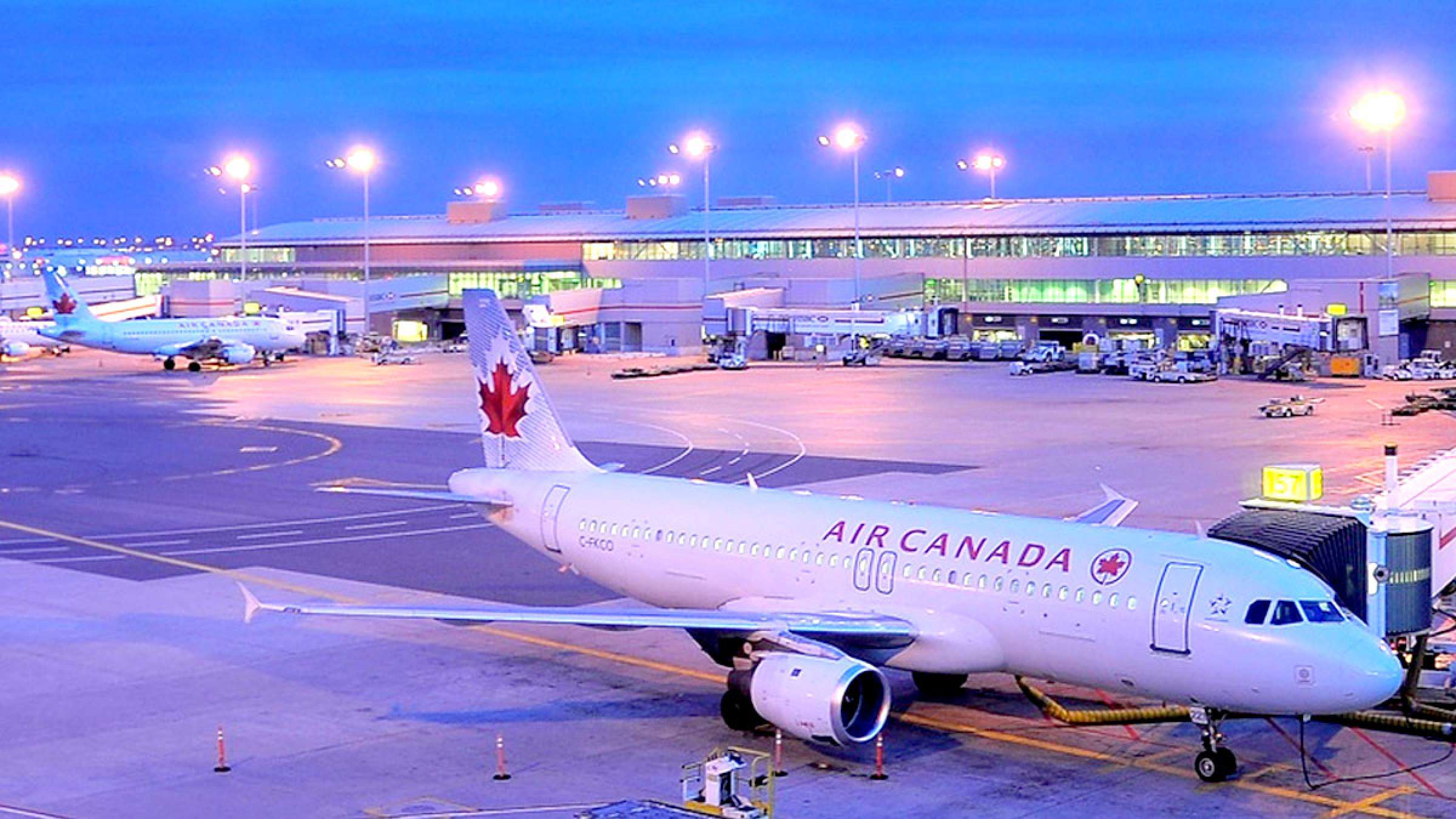 اخبار-کانادا-کلک‌-های-جدید-مسافران-در-فرودگاه-های-کانادا-برای-دور-زدن-هتل-۲۰۰۰-دلاری