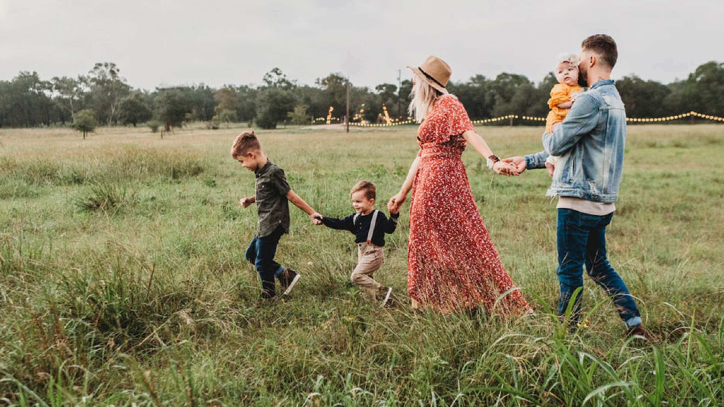 بیمه-رحیمیان-آیا-می-توانیم-آینده-عزیزانمان-را-تغییر-دهیم بیمه-رحیمیان-آیا-می-توانیم-آینده-عزیزانمان-را-تغییر-دهیم