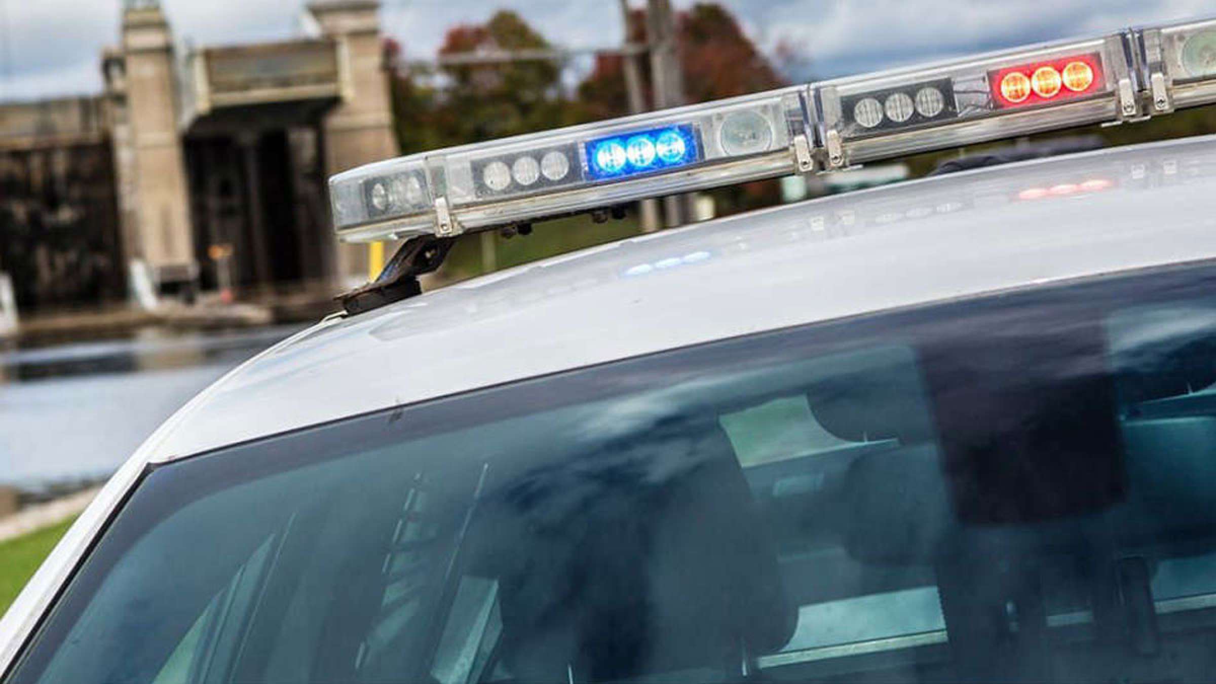 خبر-تورنتو-یک-کامیون-مملو-از-۲۰۰۰-اسلحه-گرم-در-شمال-تورنتو-به-سرقت-رفت خبر-تورنتو-یک-کامیون-مملو-از-۲۰۰۰-اسلحه-گرم-در-شمال-تورنتو-به-سرقت-رفت