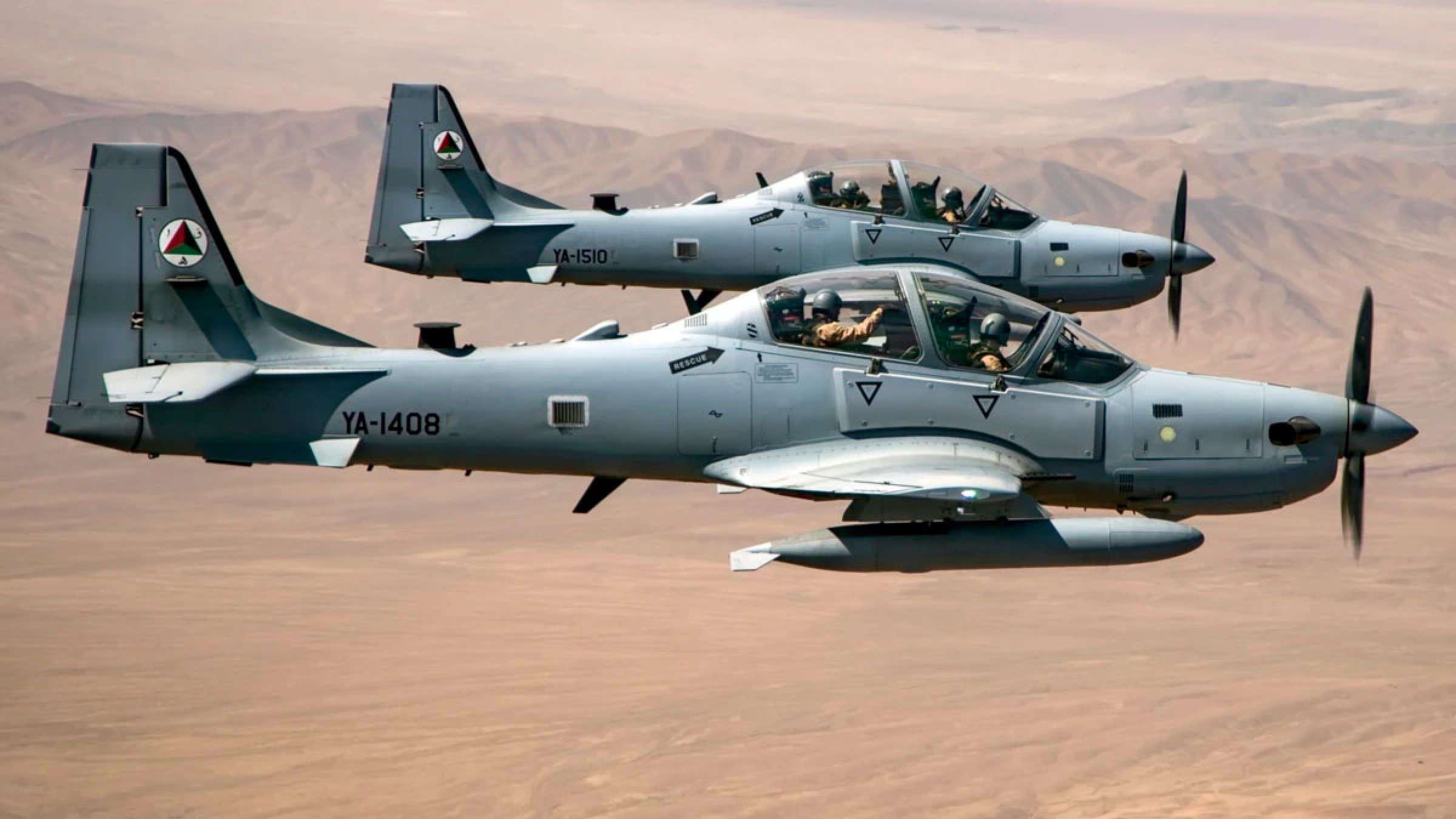 خبر-جهان-خلبانان-افغان-پناهنده-به-ازبکستان-در-حال-فرار-بدون-هواپیما