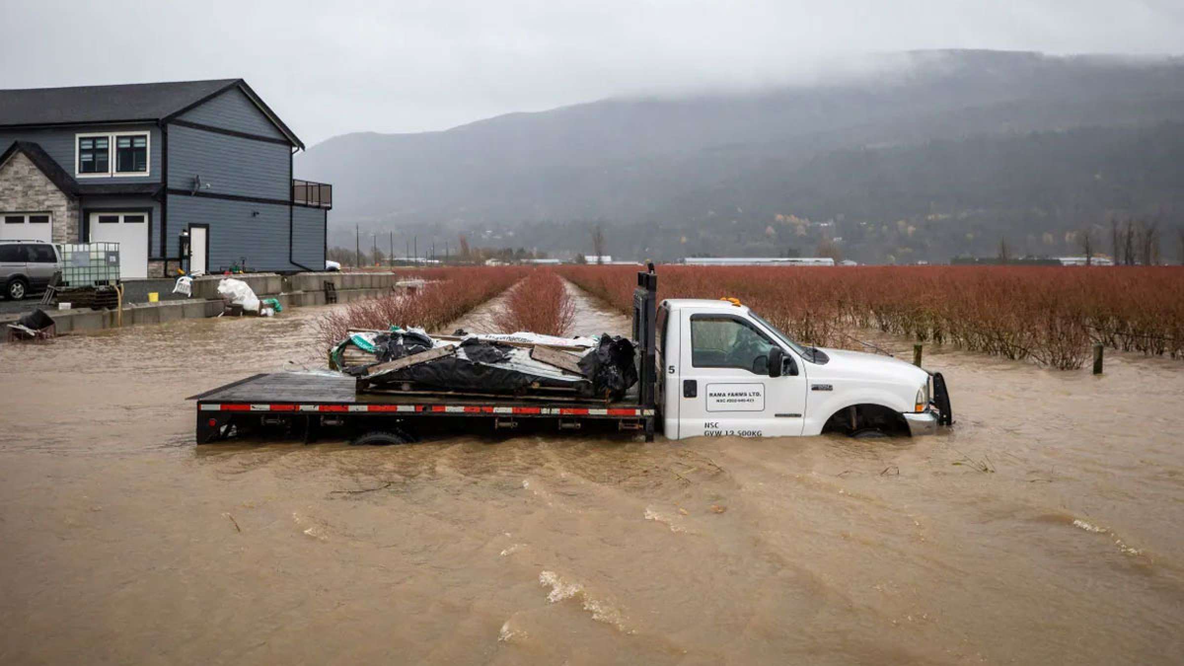 خبر-کانادا-هوای-شرق-تا-غرب-کانادا-افتضاح-طوفان-۲۵-سانتی-متری-برف-جنوب-انتاریو خبر-کانادا-هوای-شرق-تا-غرب-کانادا-افتضاح-طوفان-۲۵-سانتی-متری-برف-جنوب-انتاریو