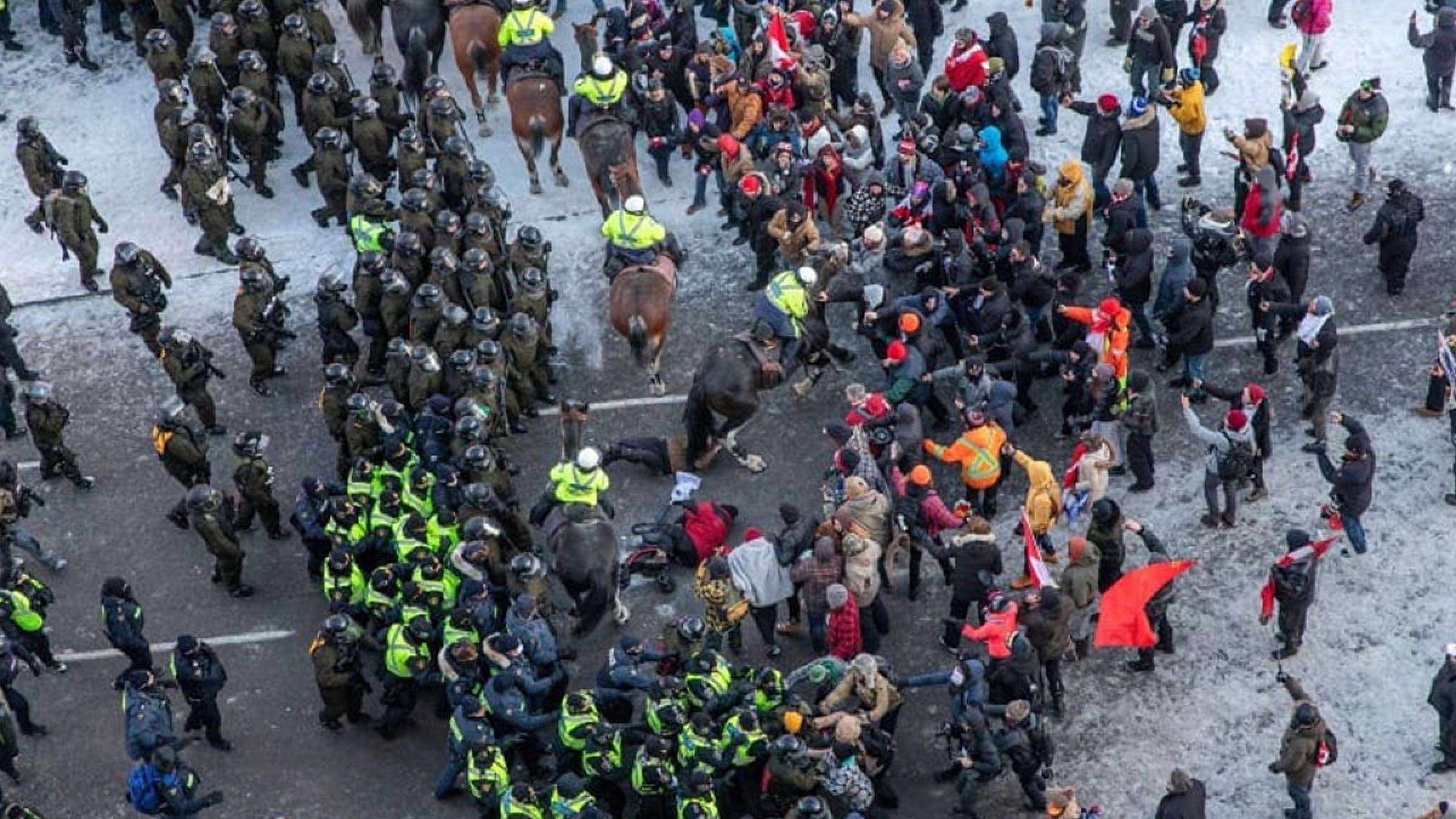 خبر-کانادا-پایان-تقریبی-عملیات-پلیس-اتاوا-تظاهرات-کنندگان-۱-زخمی-۱۹۱-دستگیر-۷۹-خودرو-مصادره-حراج خبر-کانادا-پایان-تقریبی-عملیات-پلیس-اتاوا-تظاهرات-کنندگان-۱-زخمی-۱۹۱-دستگیر-۷۹-خودرو-مصادره-حراج