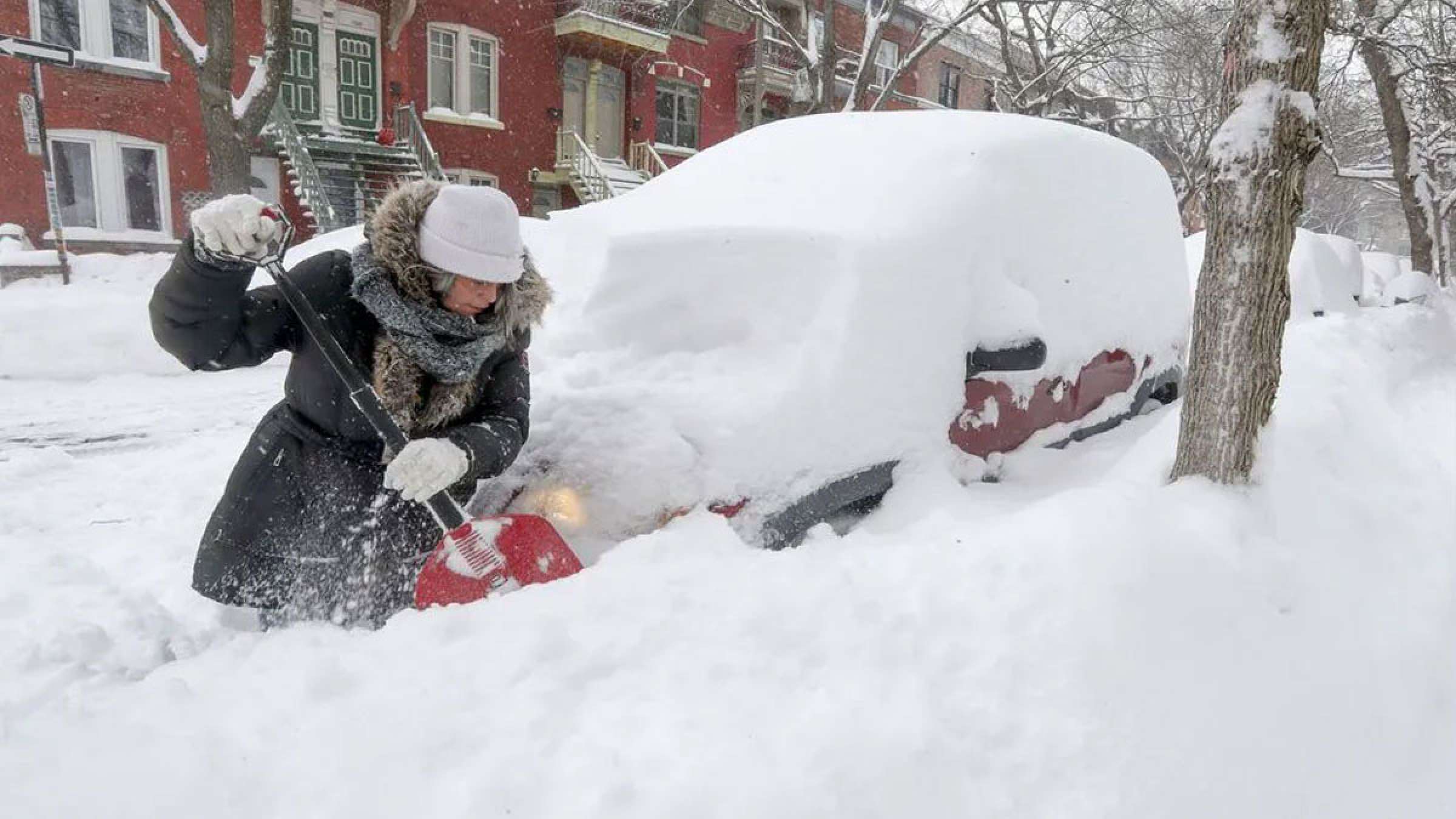 خبر-کانادا-شهرداری-پلیس-برف-خانه-ماشین-پاک-نکنید-جریمه-سنگین-سرمای-۳۳-درجه-۳-روز