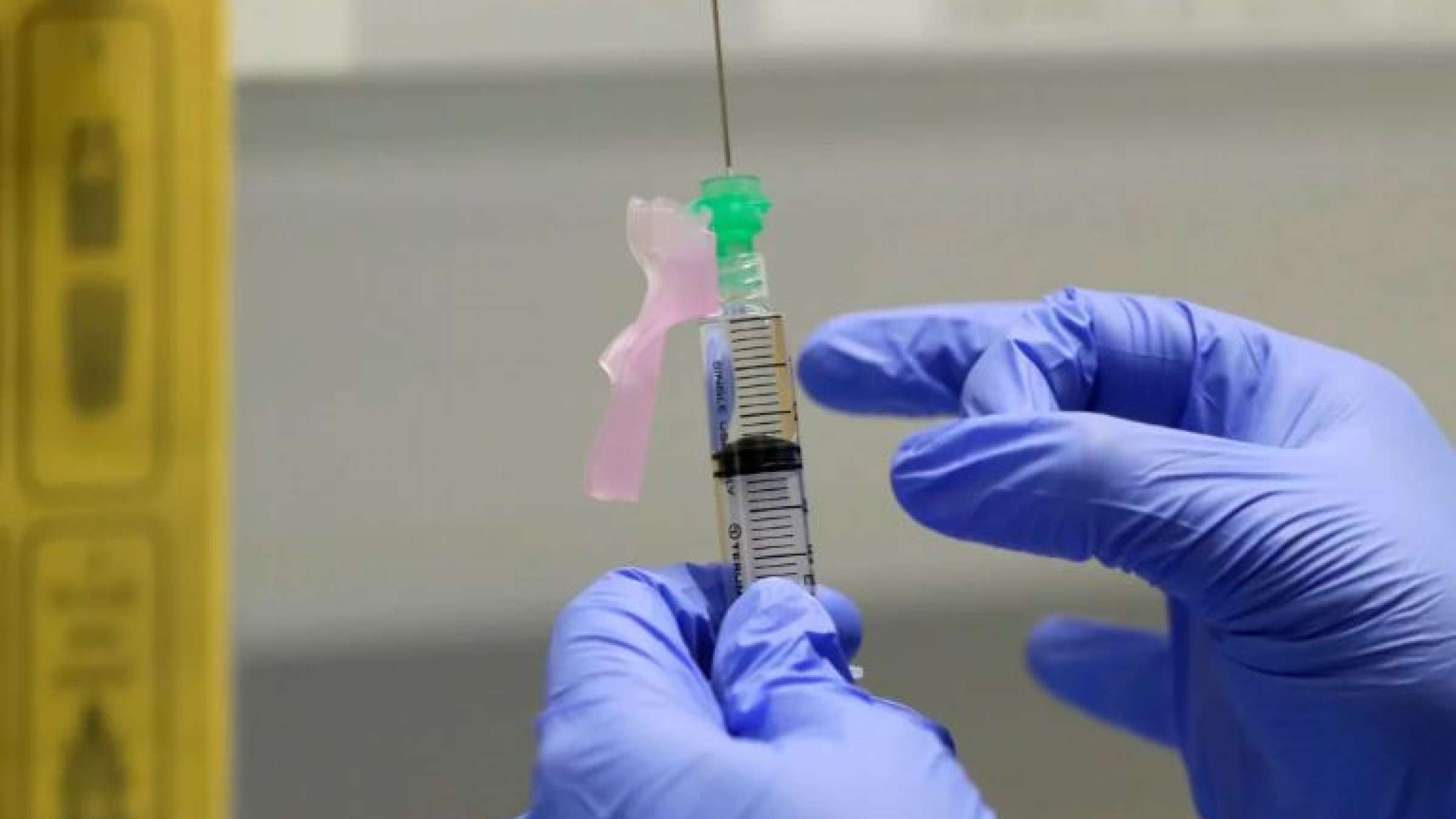 چالش-های-توزیع-واکسن-کرونا-در-کانادا-چیست-چه-کسانی-در-اولویت-دریافت- واکسن-کرونا-خواهند-بود