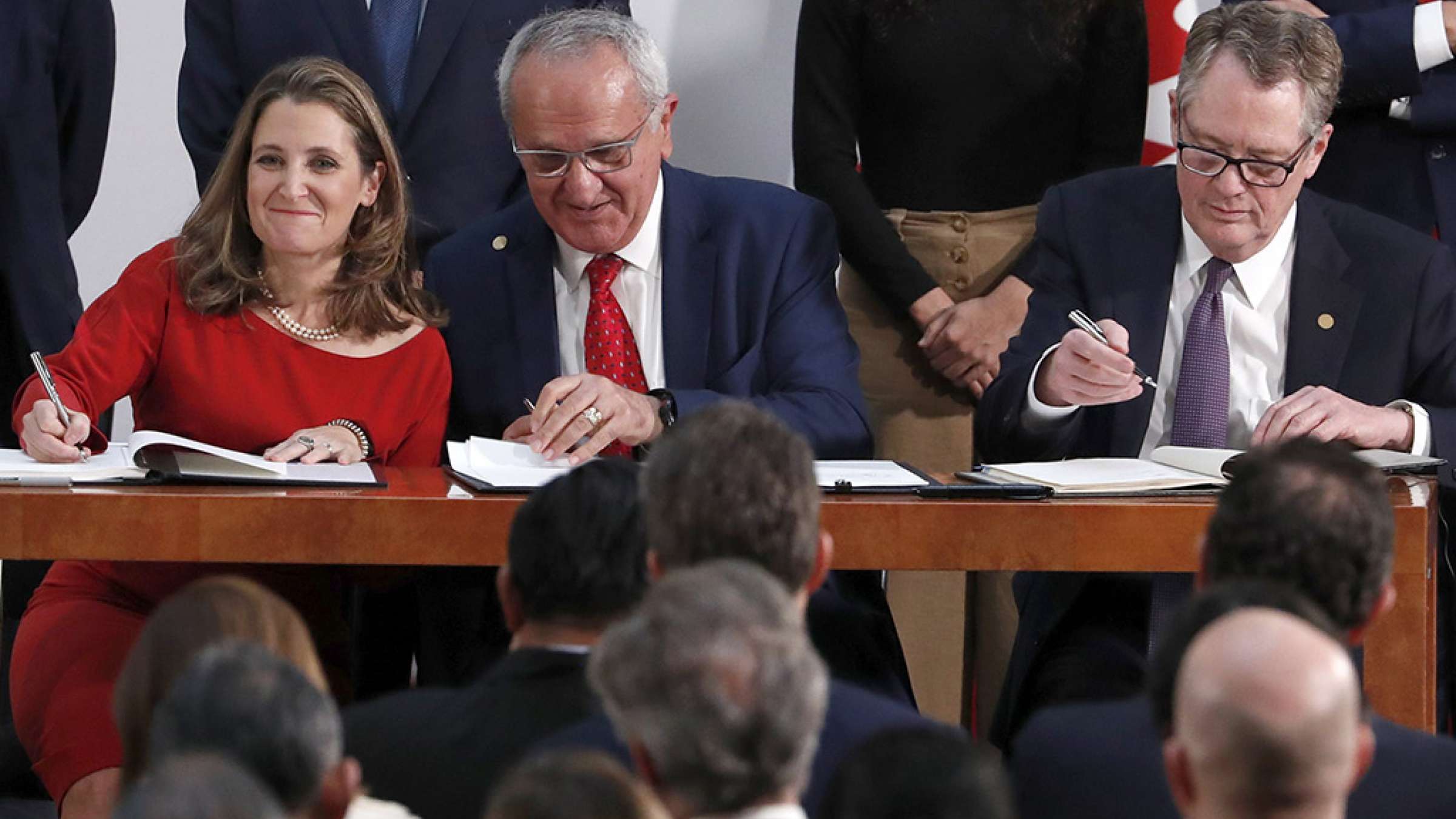 کانادا-آرش-کانادا-و-مکزیک-بازنده-نفتا-بازی-آمریکا