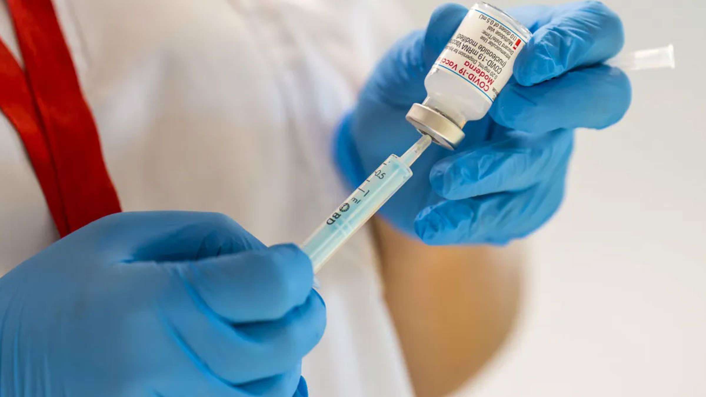 کانادا-دوز-سوم-سن-آسترازنکا-توصیه-کرد-آمریکا-فایزر-را-برای-زدن-به-کودکان