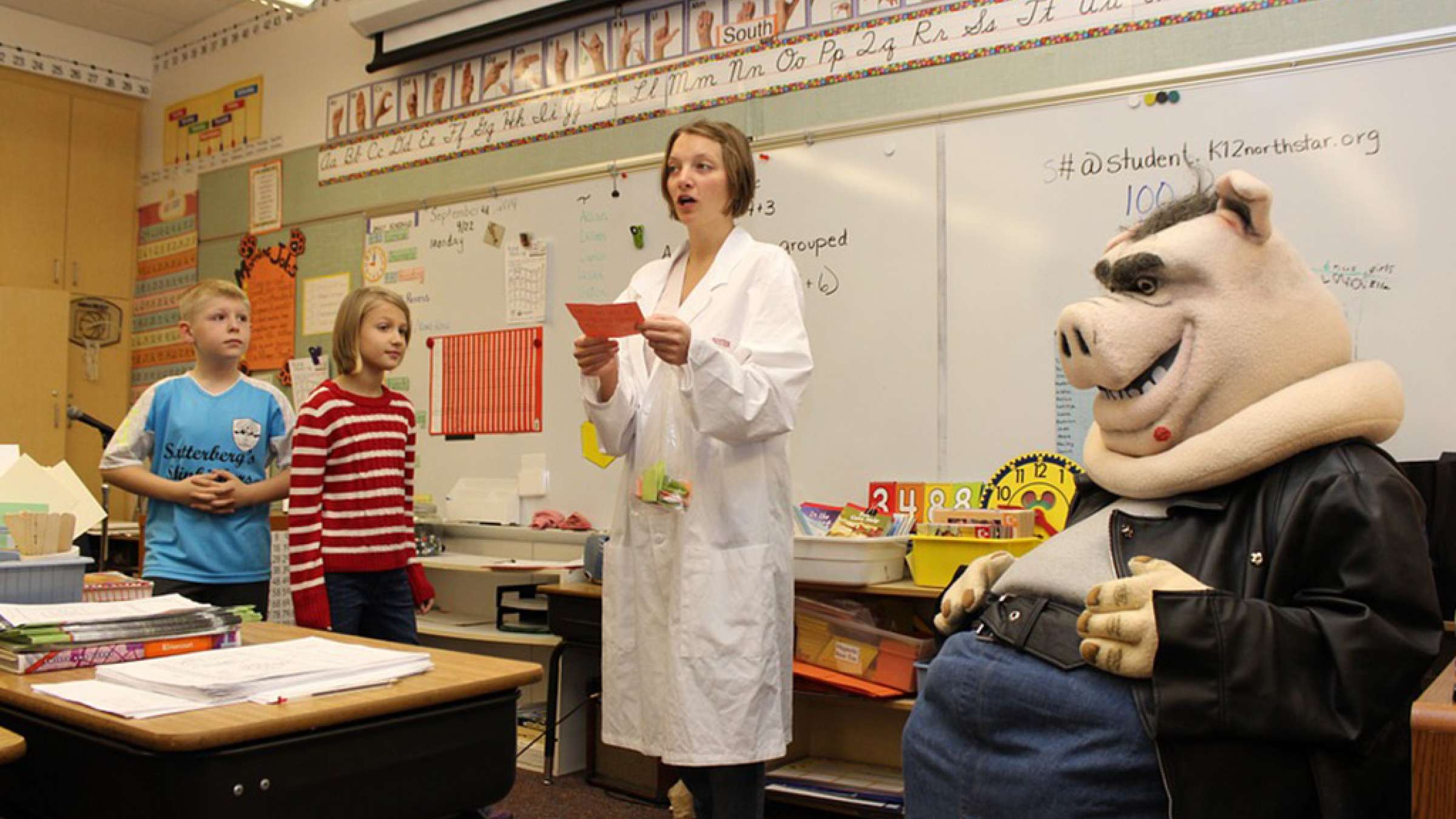 Leila-Kazemzadeh-madreseh-va-adamha