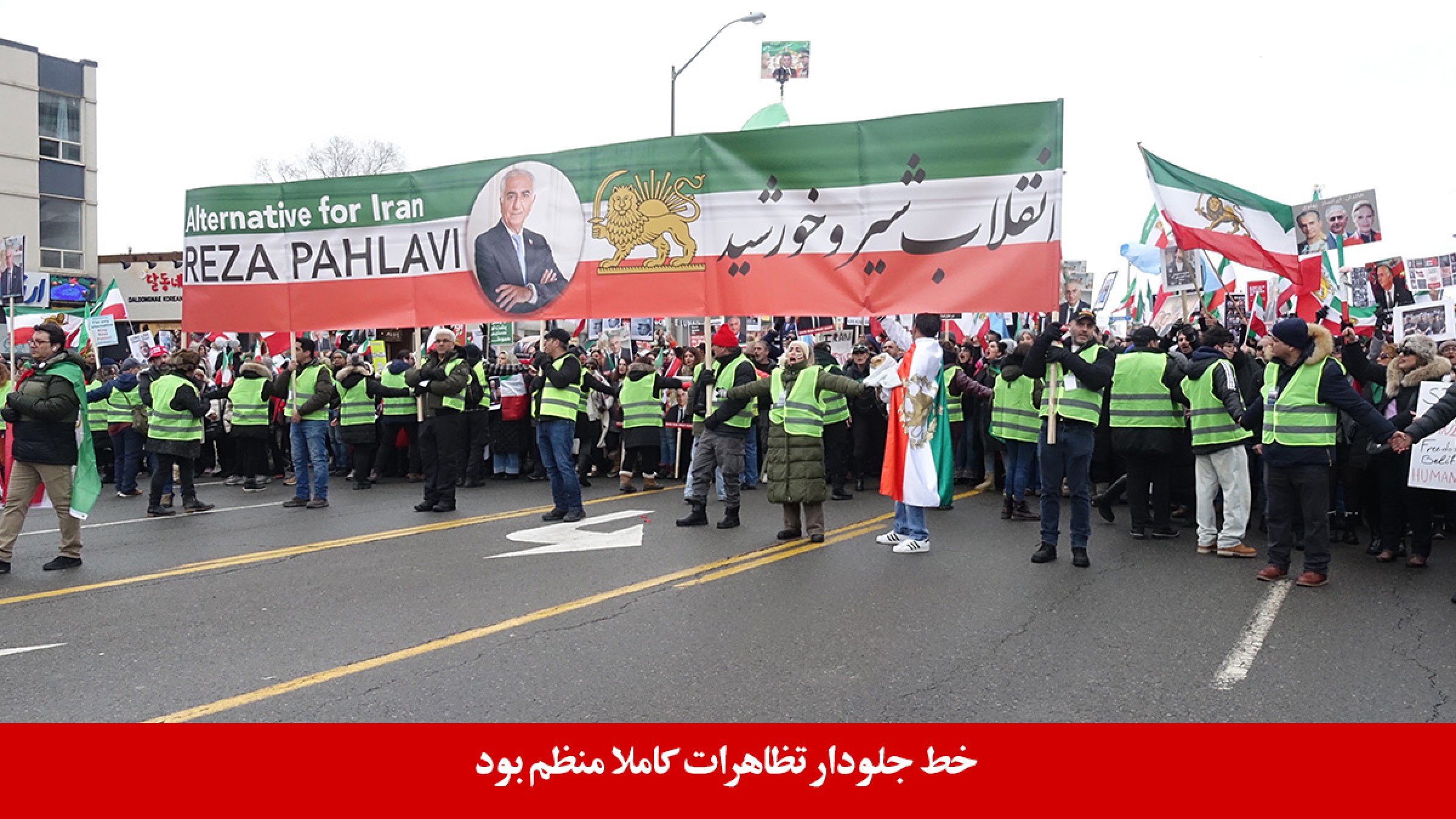 Line-Iranian-rally-Toronto-14-Feb-Yonge-St Line-Iranian-rally-Toronto-14-Feb-Yonge-St