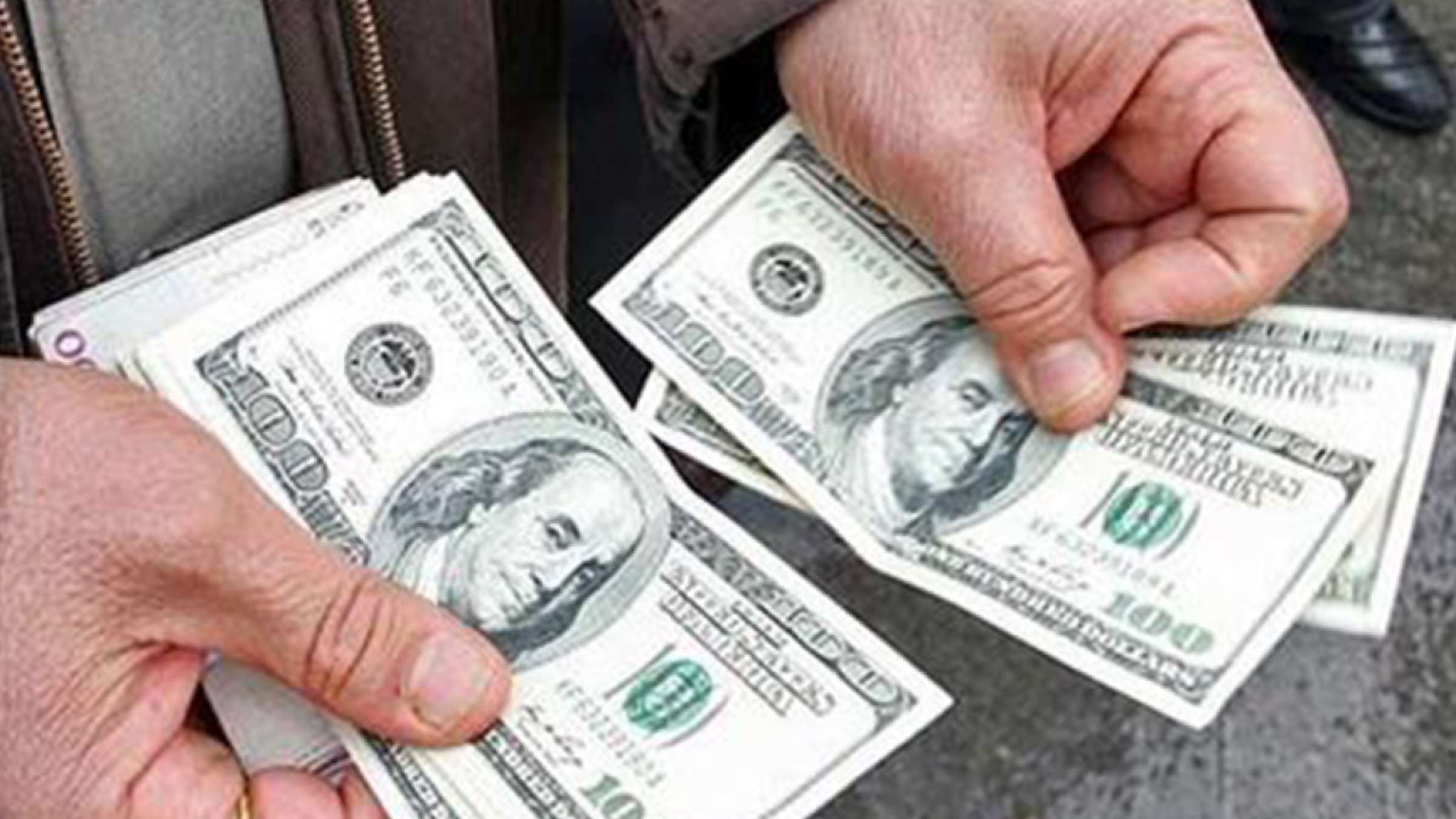 economy-arz-melal-dollar-zir-12000