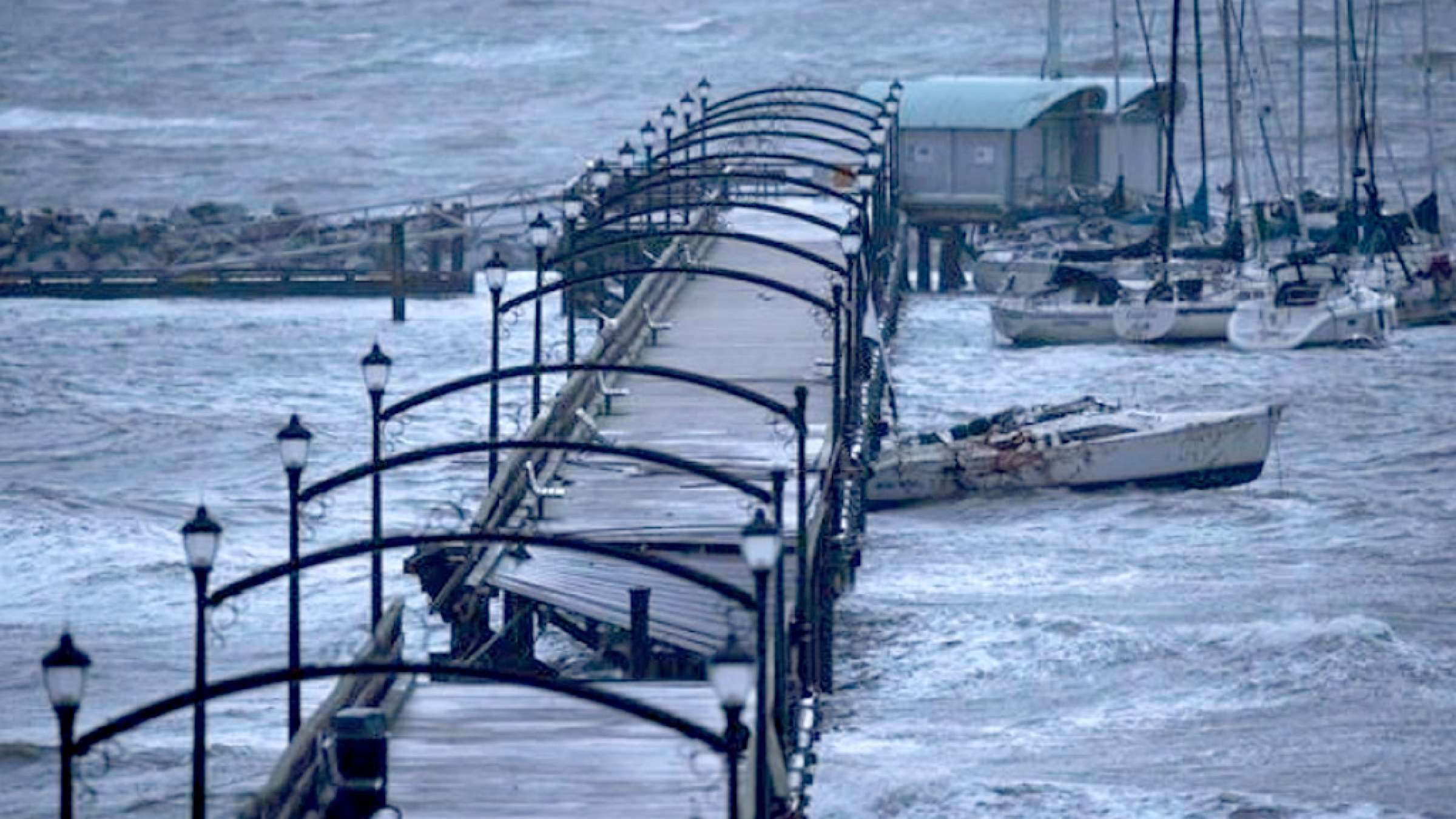 news-Storm-BC-bridge-boat-2018 news-Storm-BC-bridge-boat-2018