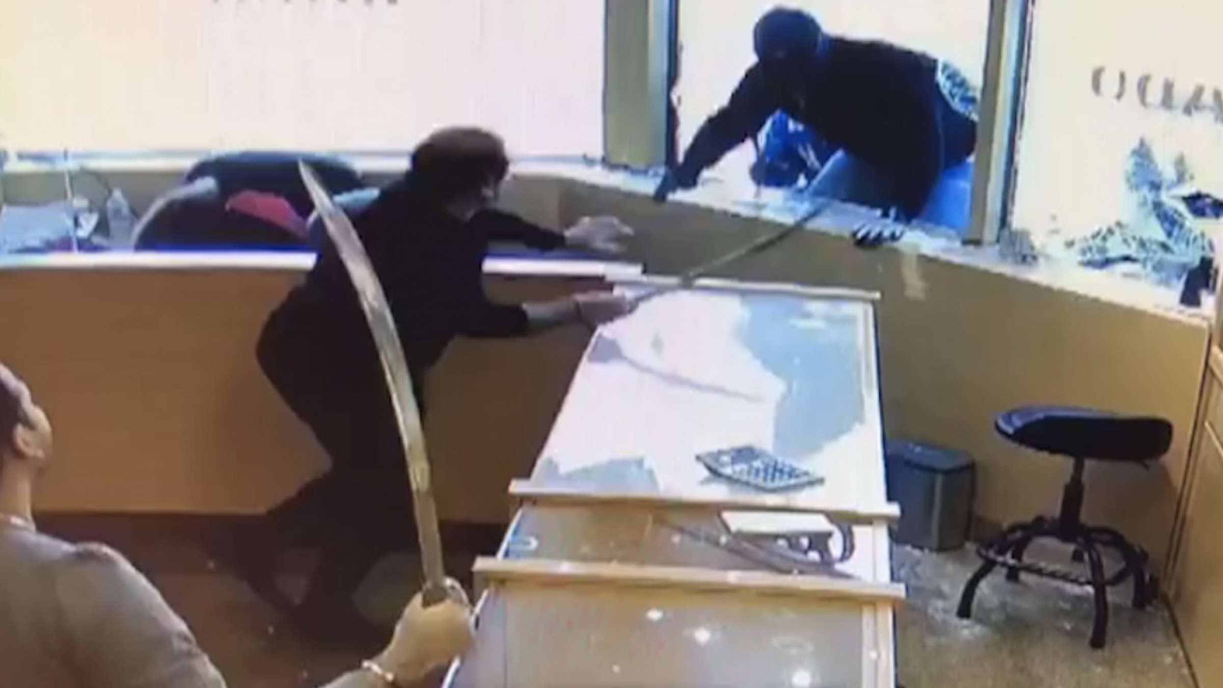 news-javaher-foroshi-tofang-shamshir news-javaher-foroshi-tofang-shamshir