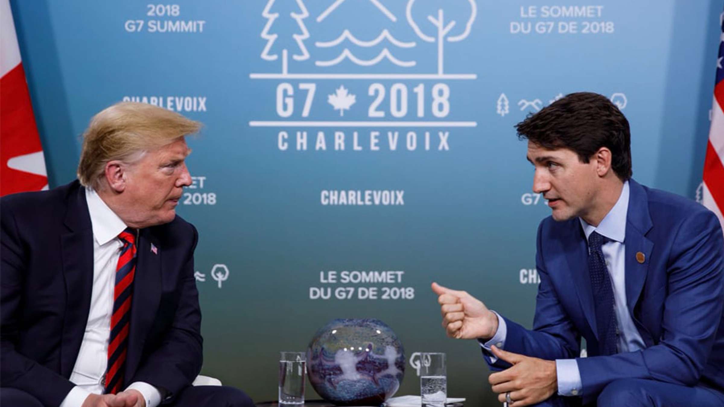 news-us-canada-eco-war news-us-canada-eco-war