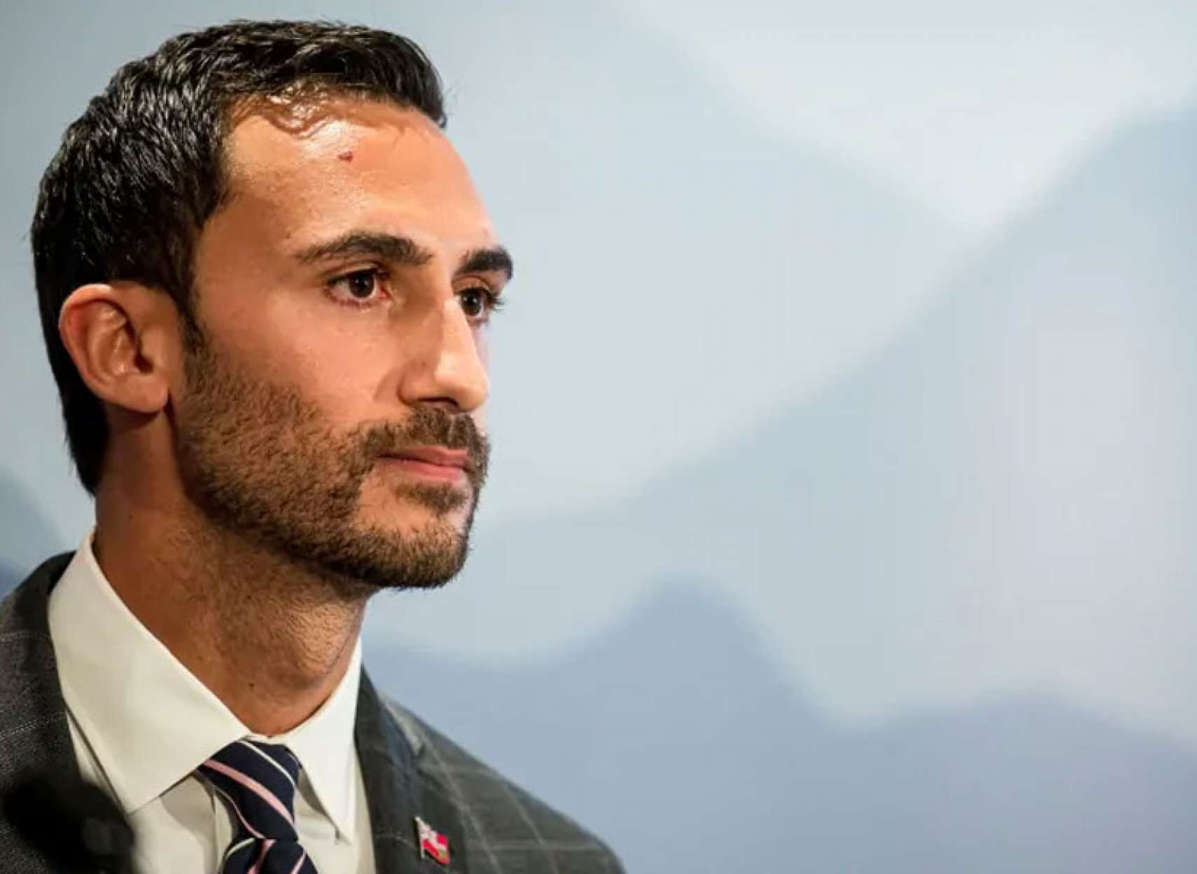 اخبار-تورنتو-از-امروز-استفاده-از-تلفن-همراه-در-کلاس‌های-انتاریو-ممنوع-است