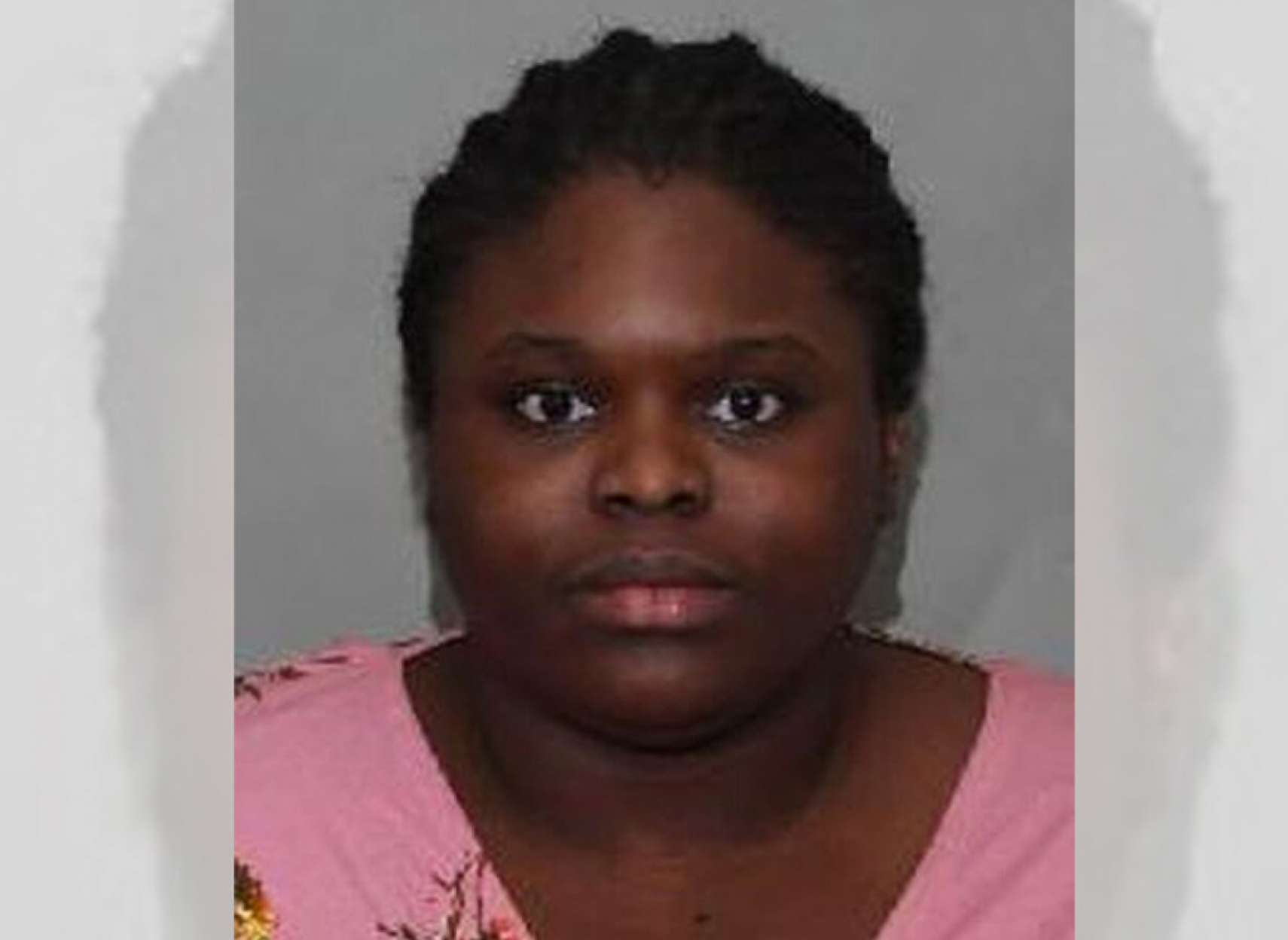 اخبار-تورنتو-دستگیری-یک-زن-25-ساله-بعلت-تجاوز-جنسی-به-یک-یا-چند-مرد