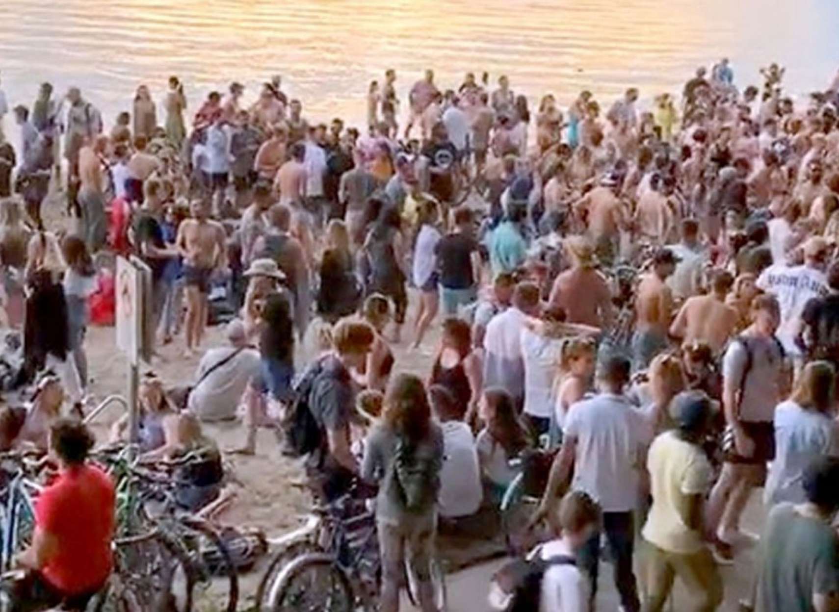 اخبار-ونکوور-کرونا-به-جوانان-ونکووری-زد-ظهور-کرونا-در-چند-رستوران-شهر