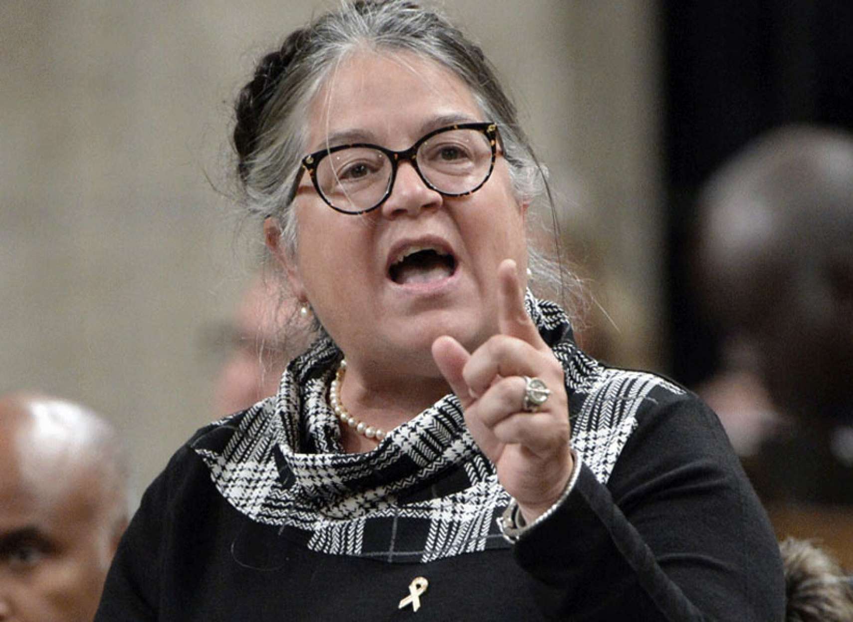 اخبار-کانادا-افراد-و-شرکت-های-کانادایی-۴۴-میلیارد-دلار-مالیات-دولت-را-نمی-دهند