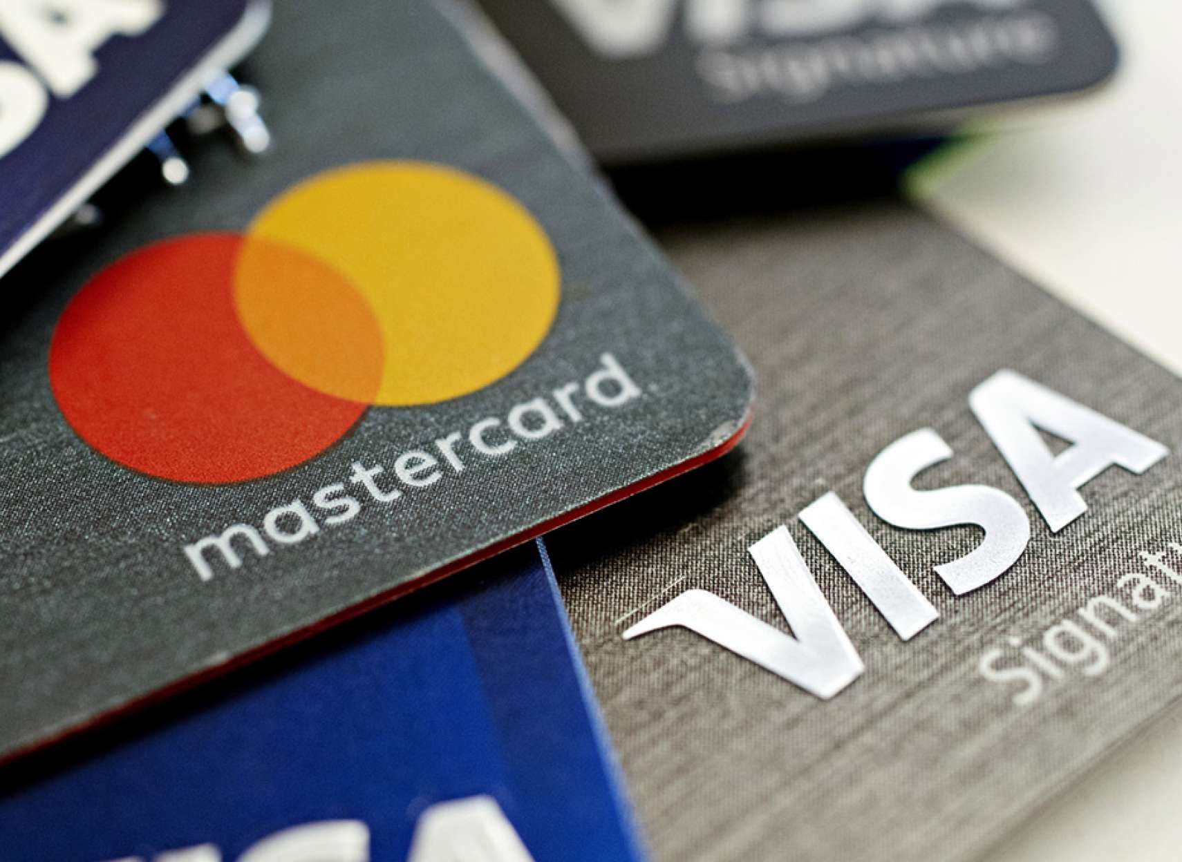 اخبار-کانادا-تغییر-قوانین-پرداخت-کردیت-کارت‌ها-در-کبک