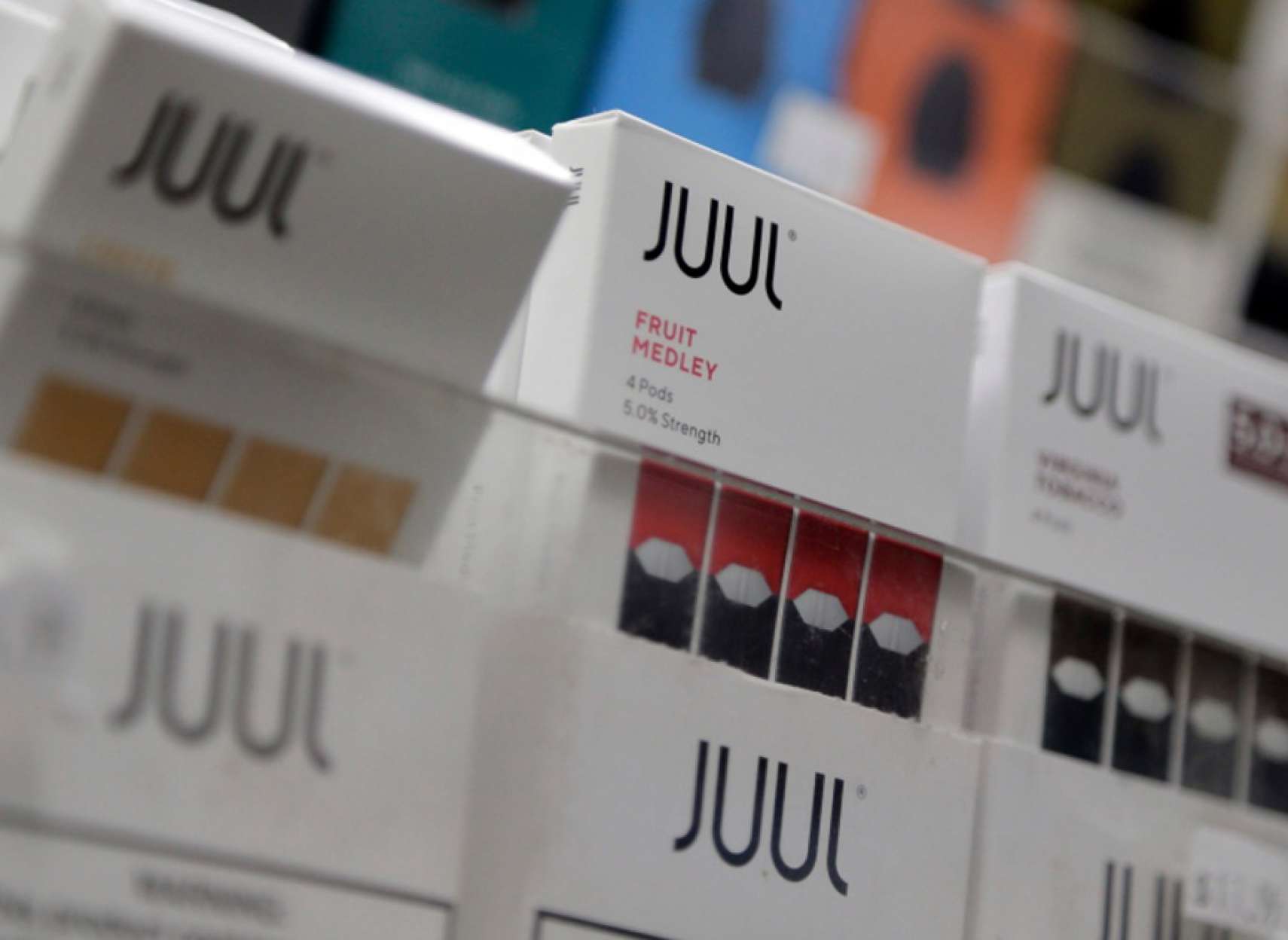 اخبار-کانادا-جول-سیگار-طعم-دار-الکترونیکی-در-کانادا-نمی-فروشد