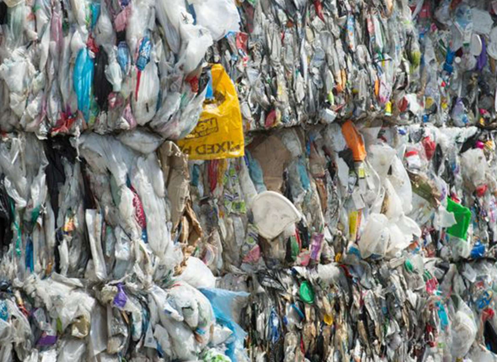 اخبار-کانادا-سال-2121-سال-خداحافظی-کانادا-با-پلاستیک-های-یکبار-مصرف