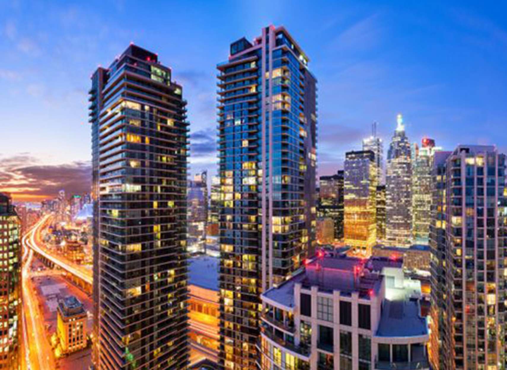 اخبار-کانادا-سقوط-قیمت-املاک-ونکوور-و-جهش-آن-در-تورنتو