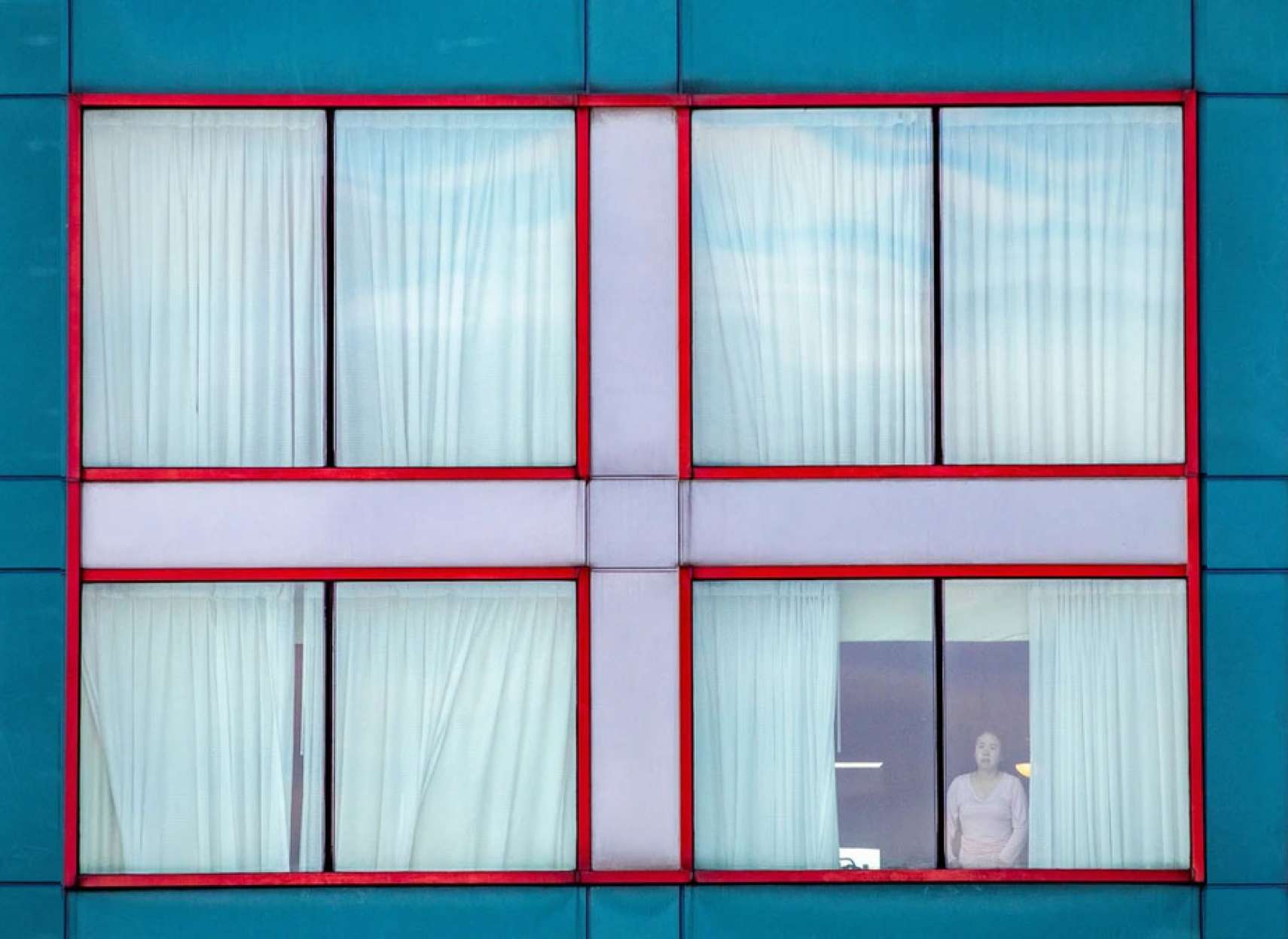 اخبار-کانادا-ورود-صدهزار-مسافر-به-کانادا-فرار-۲۵-درصد-از-قرنطینه-اجباری-هتل-۱۵-بندی-که-باید-بدانند