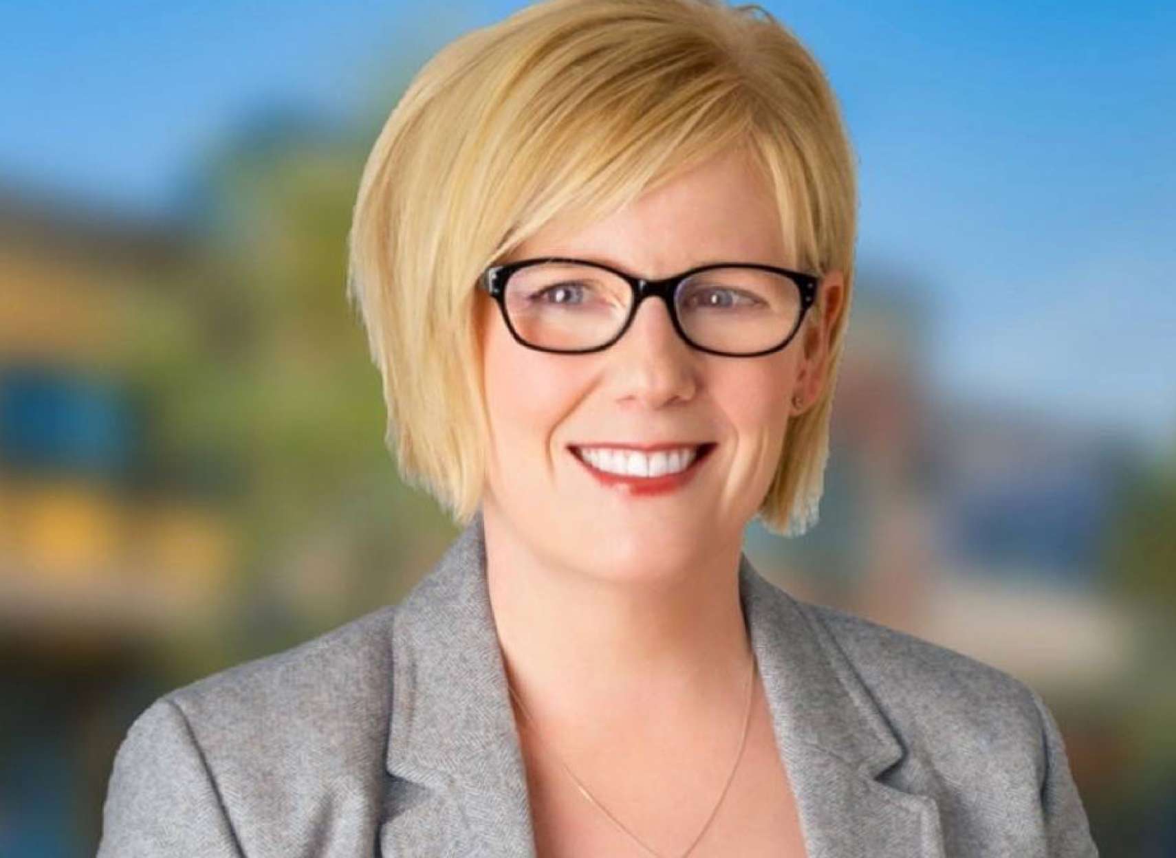 اخبار-کانادا-کمک-ماهانه-۲۰۰۰-دلاری-کانادا-در-آخر-این-ماه-تبدیل-به-بیمه-بیکاری-می-شود