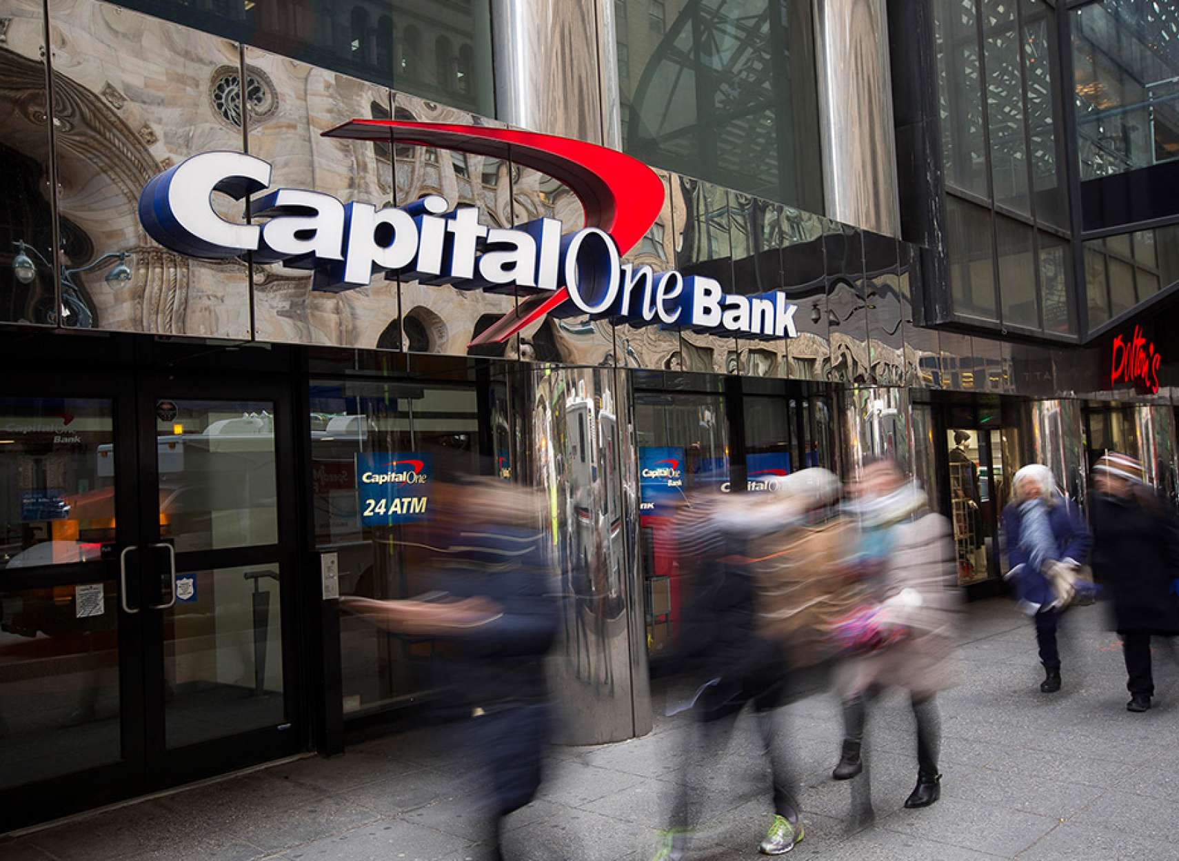 اخبار-کانادا-6-میلیون-کانادایی-و-100-میلیون-آمریکایی-قربانیان-هک-کپیتال‌وان