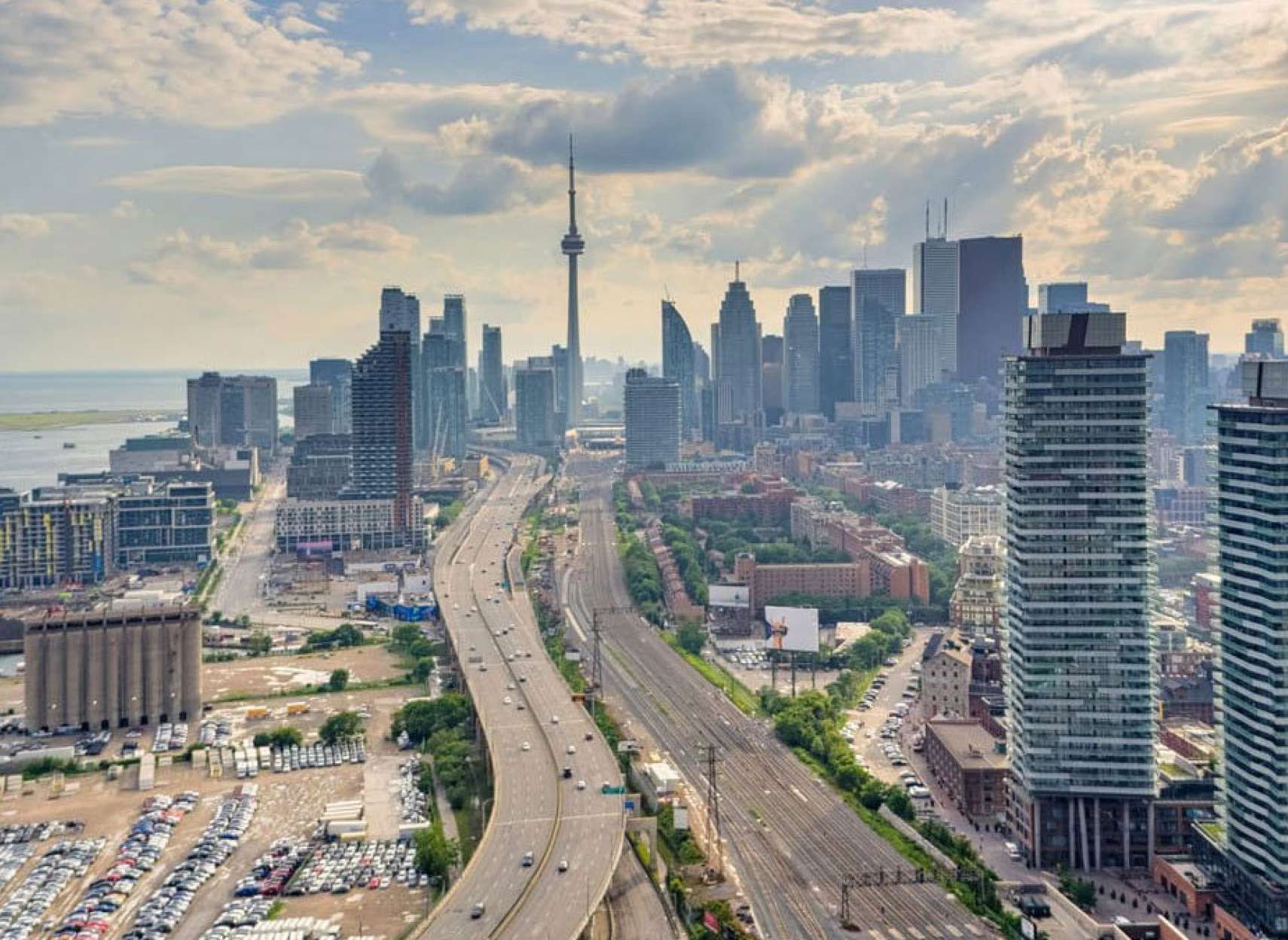 بیزینس-نخست-وزیران-استان-کانادا-خواستار-تمدید-بازپرداخت-وام-۶۰۰۰۰-دلاری-کرونا-آخر-سال-آینده