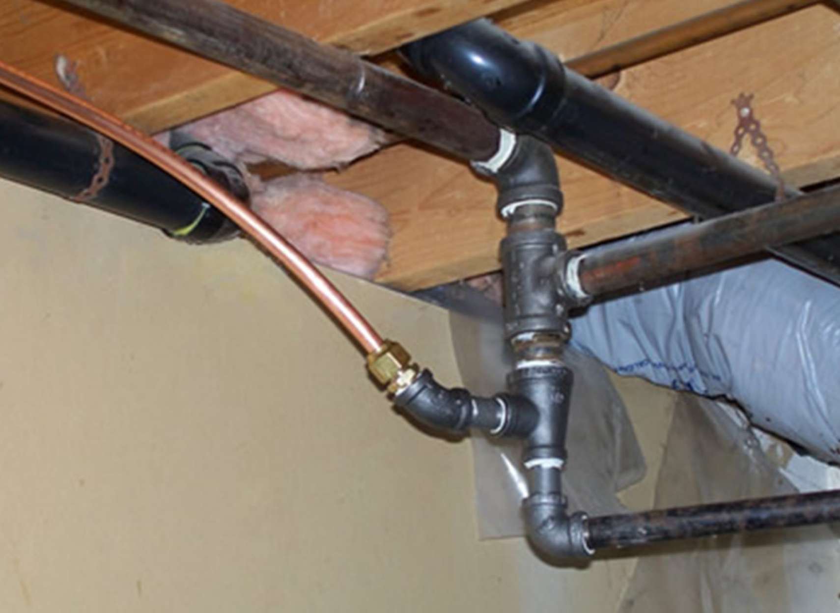 خانه-رامندی-باید‌ها-و-نباید‌های-لوله‌کشی-گاز