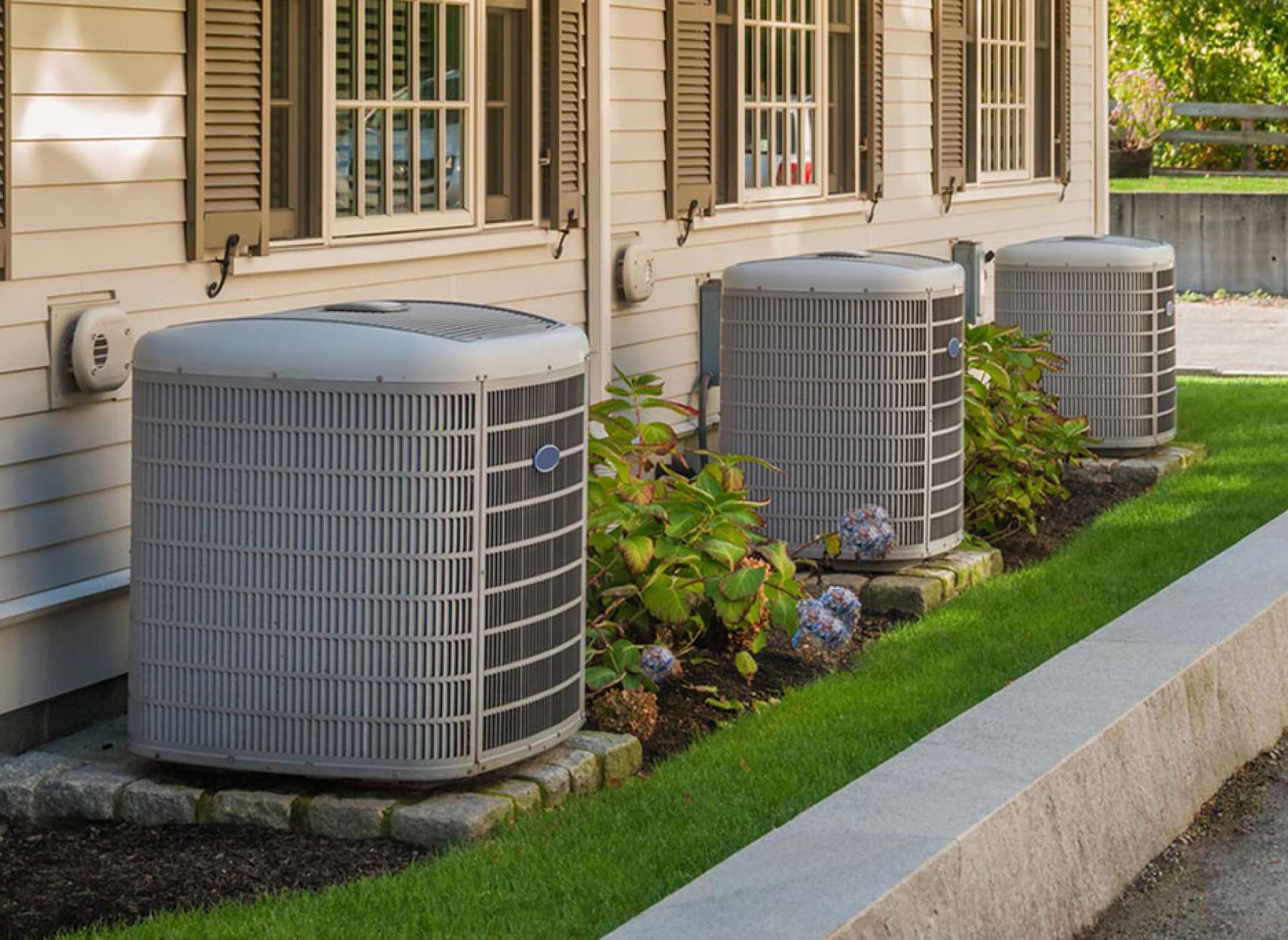 خانه-رامندی-رابطه-بین-پول-و-کولر-در-یک-نگاه