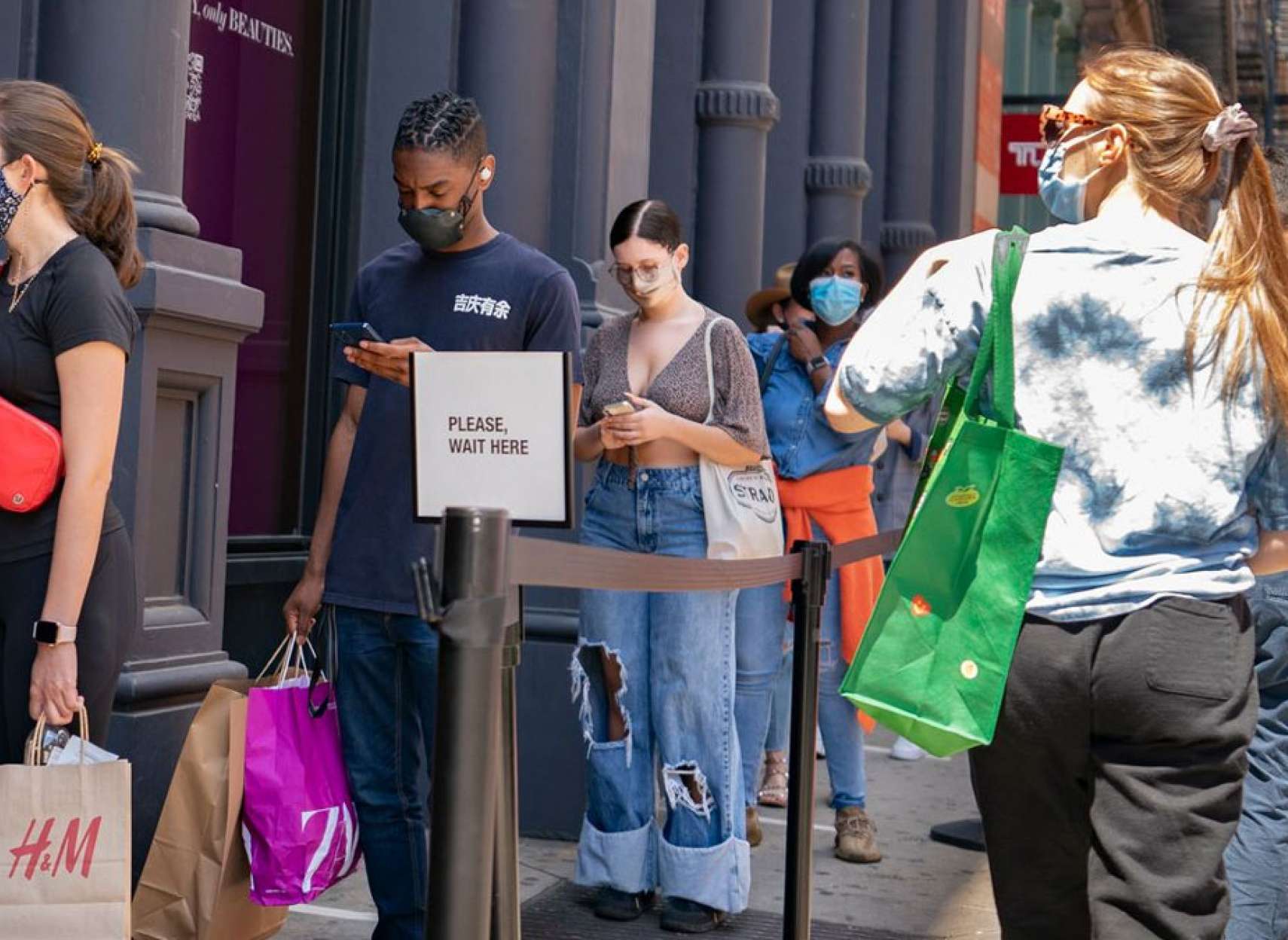 خبر-اقتصادی-رکوردشکنی-تورم-کانادا-و-آمریکا-عوامل-کدامند-و-چه-زمانی-قیمت-ها-پایین-می-آیند