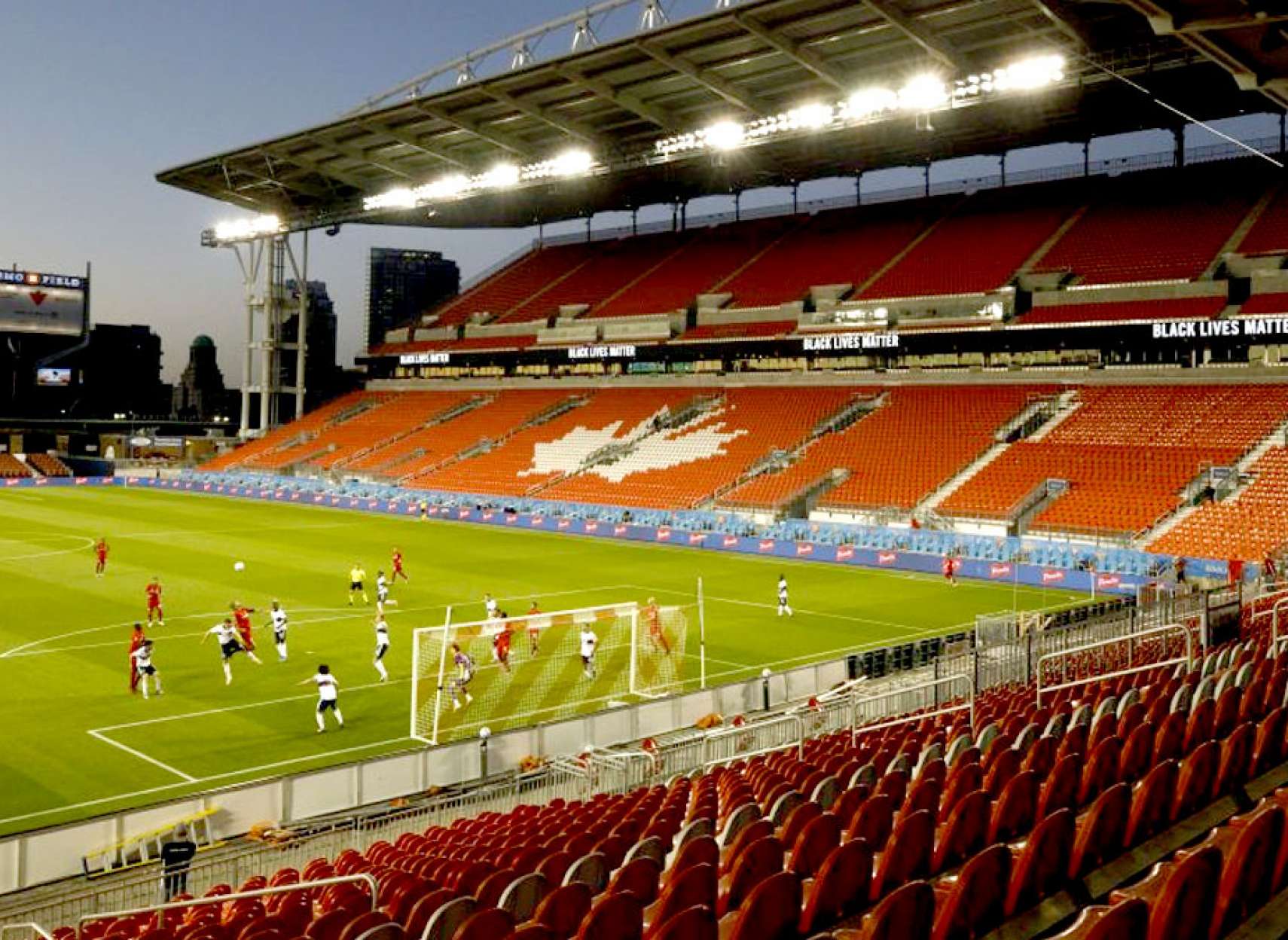 خبر-تورنتو-با-رای-مثبت-شورای-شهر-تورنتو-نامزد-جام-جهانی-فوتبال-۲۰۲۶-می-شود