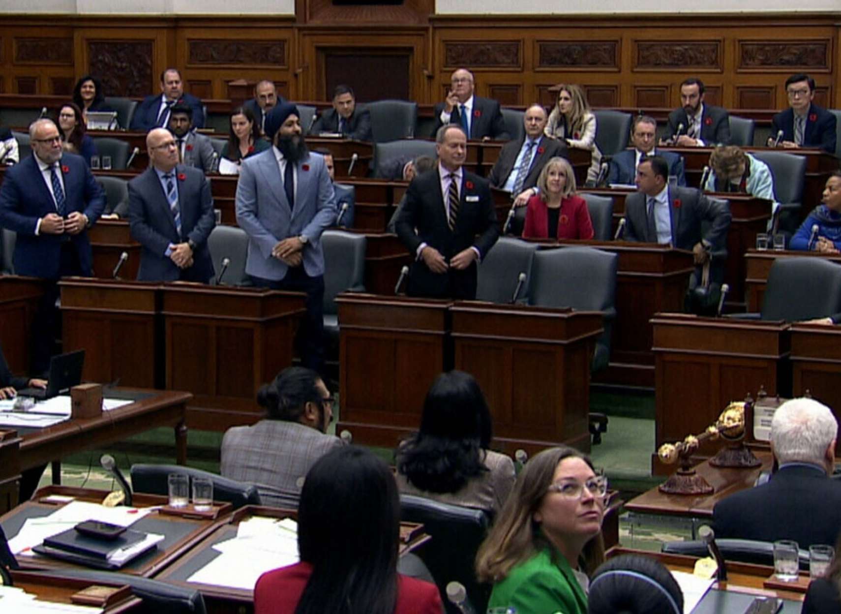 خبر-تورنتو-تصویب-قانون-ضد-اعتصاب-عدم-پذیرش-آغاز-جنگ-رو-باز-دولت-انتاریو-اتحادیه-معلمان