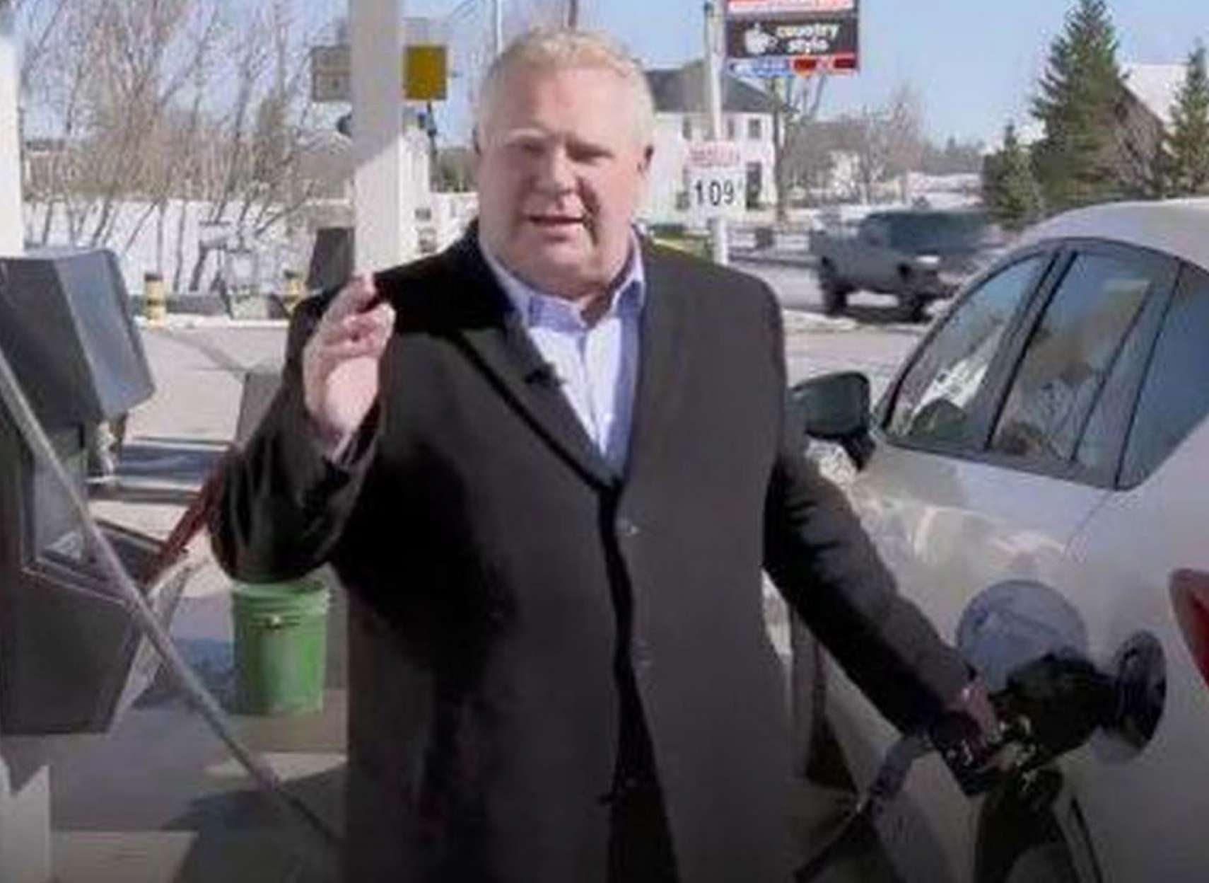 خبر-تورنتو-فورد-موقتا-مالیات-کربن-در-انتاریو-را-برای-کاهش-هزینه-بنزین-و-گازوئیل-کاهش-می-دهد