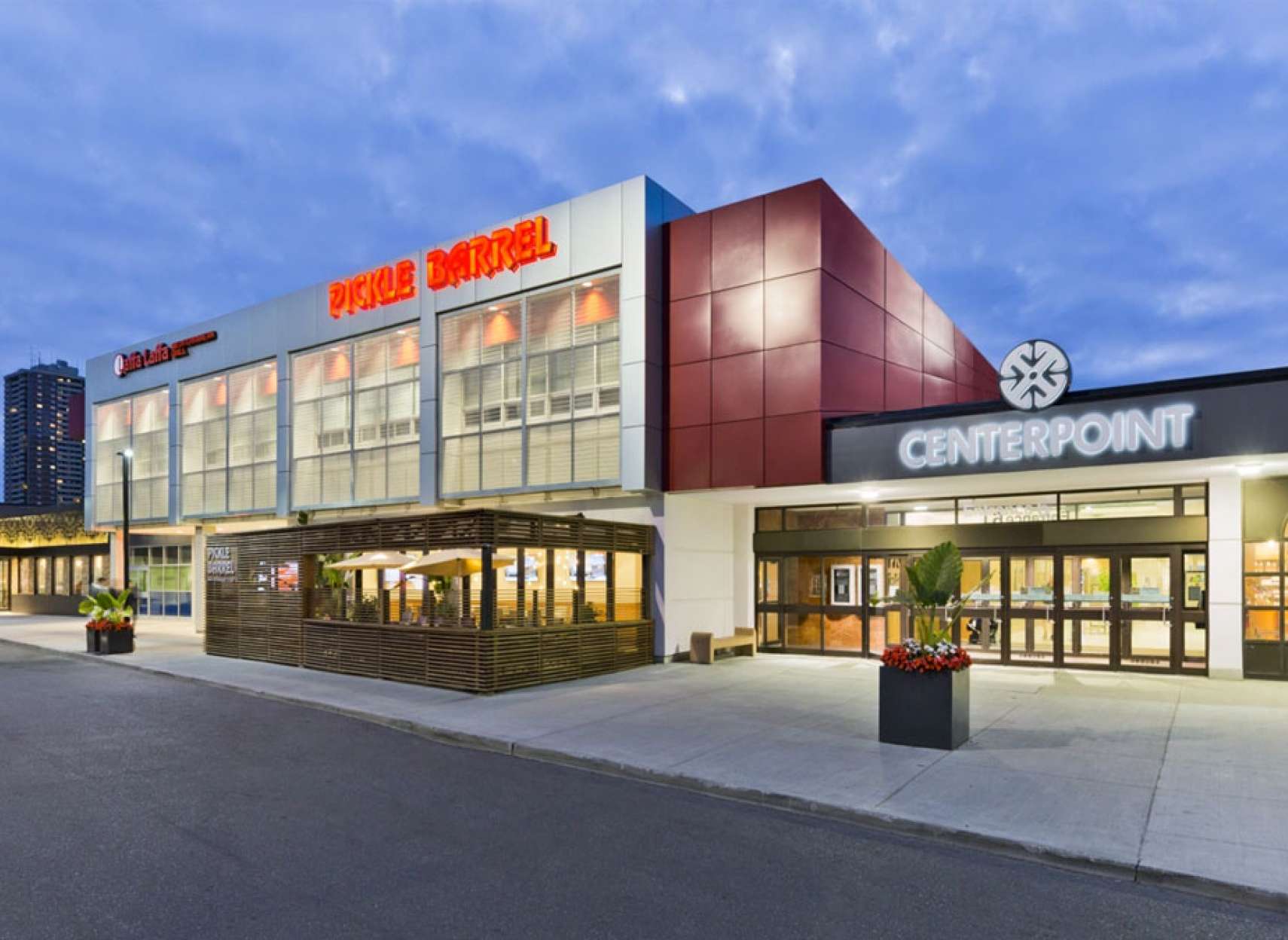 خبر-تورنتو-مرکز-خرید-سنترپوینت-میعادگاه-ایرانیان-ویلودیل-شمال-تورنتو-تخریب-مسکونی-تجاری-اداری