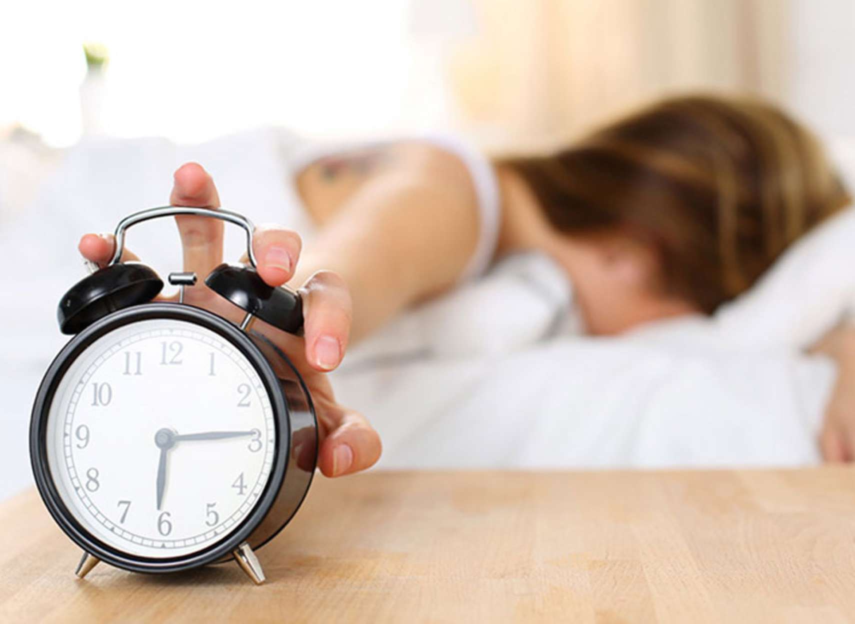خبر-علمی-قبل-از-زنگ-ساعت-خواب-بیدار-اتفاق