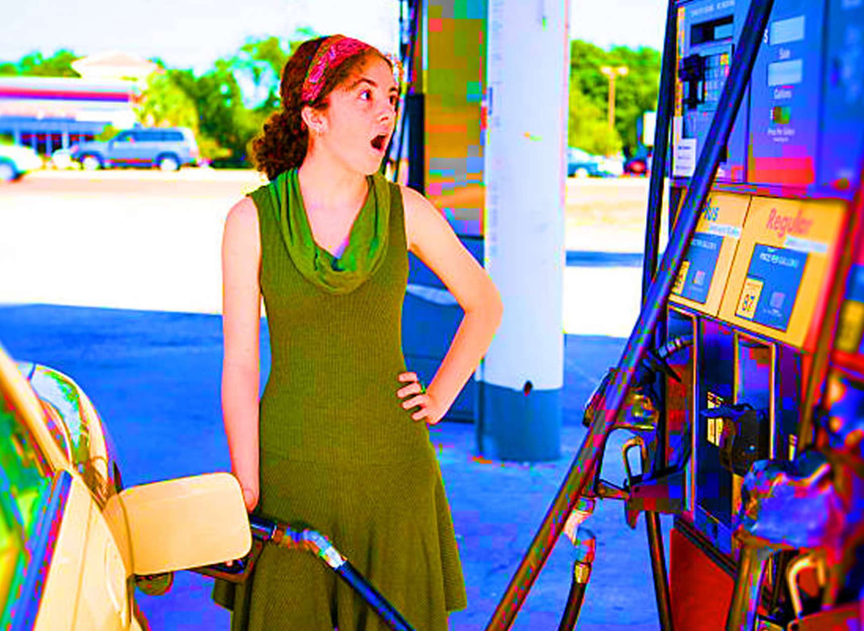 خبر-کانادا-امشب-قیمت-بنزین-گازوئیل-بالا-سود-خالص-شرکت-نفتی-شوران-آمریکا-4-برابر