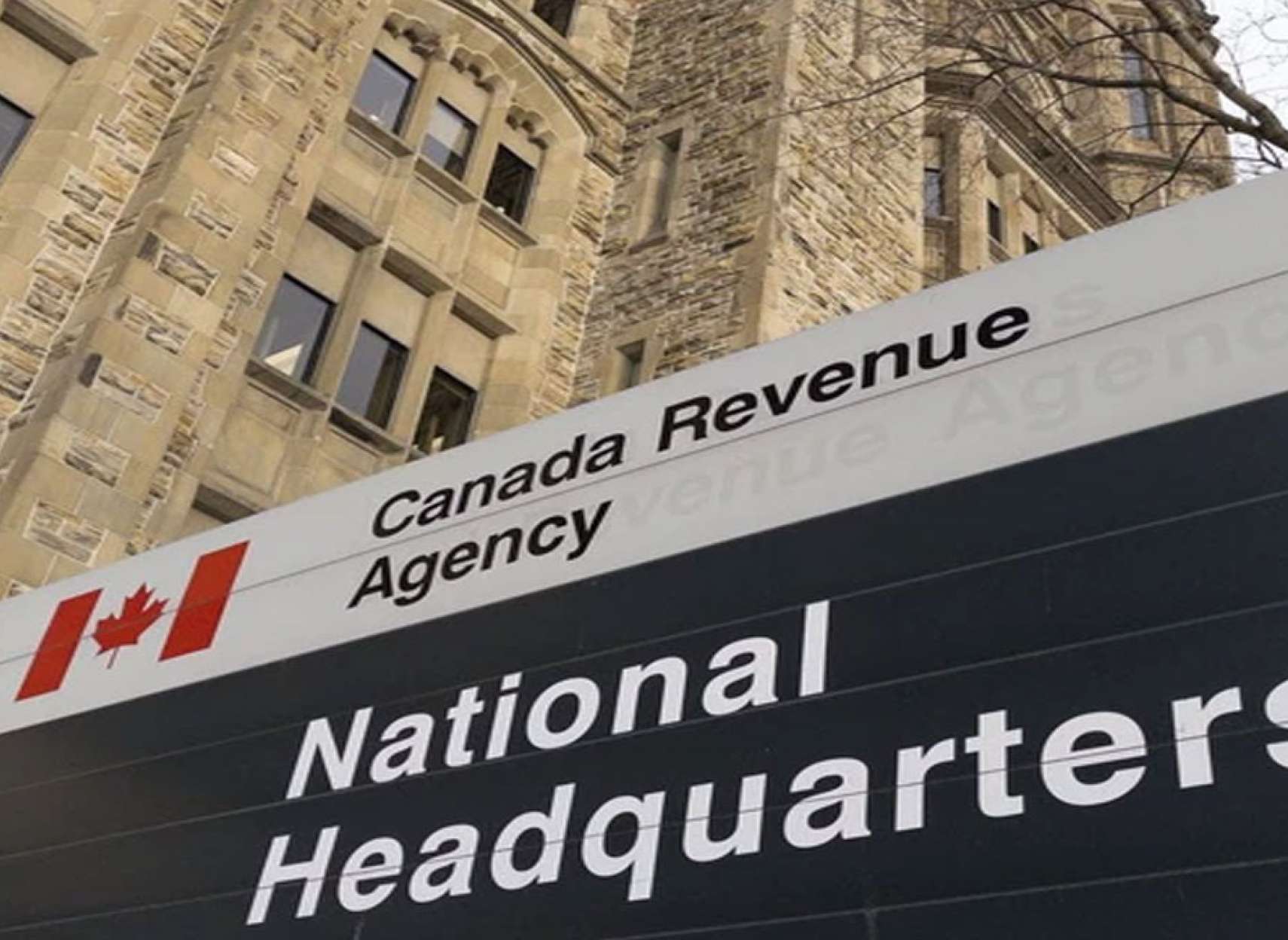 خبر-کانادا-بیش-از-۱۰۰-کارمند-اداره-مالیات-تقلب-پنج-سال-بررسی-اخراج