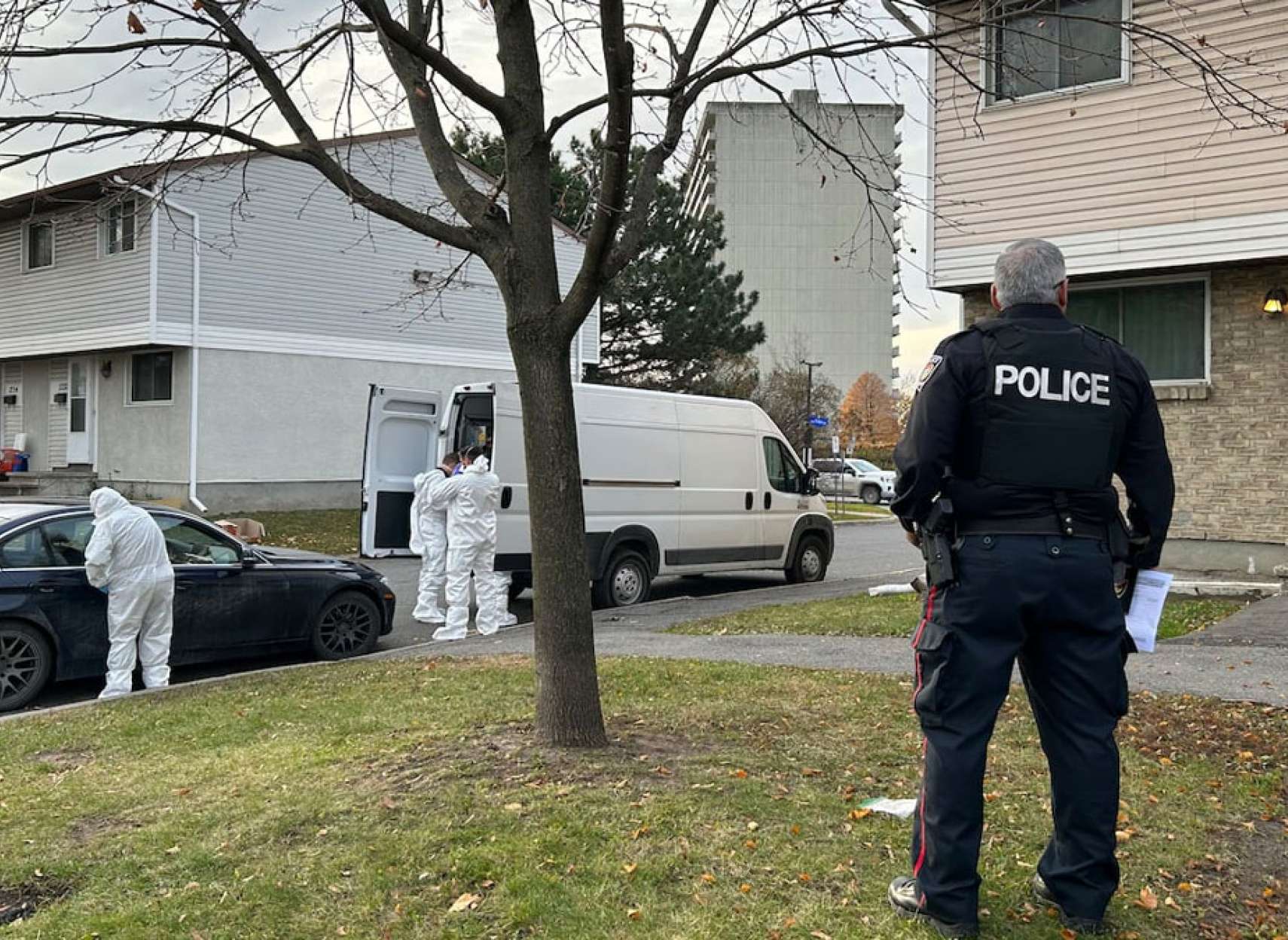 خبر-کانادا-دو-خواهر-اتاوایی-متهم-به-قتل-مادر-پیر-۸۸-ساله-خود-شدند