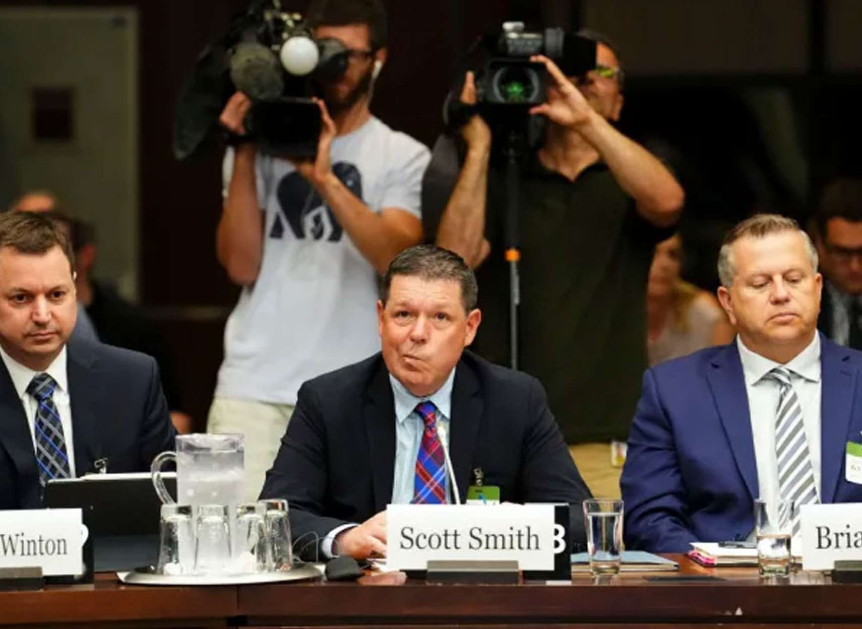 خبر-کانادا-رسوایی-هاکی-کانادا-سرانجام-اسکات-اسمیت-مدیر-عامل-کل-هیئت-مدیره-مجبور-به-استعفا