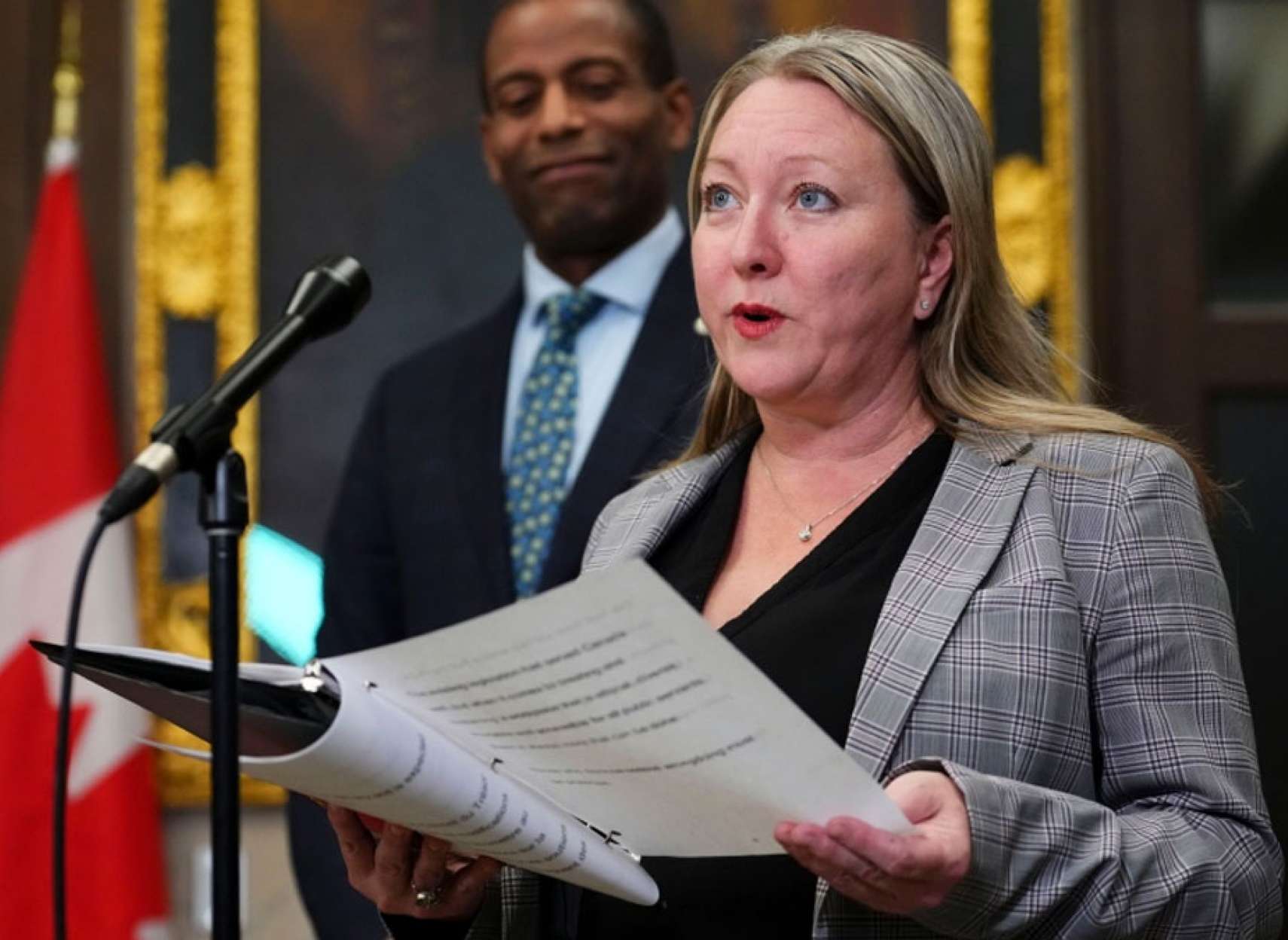 خبر-کانادا-فراخوان-عمومی-دولت-کارمندان-فدرال-باید-دو-یا-سه-روز-هفته-فیزیکی-حضوری-کار-دفتر